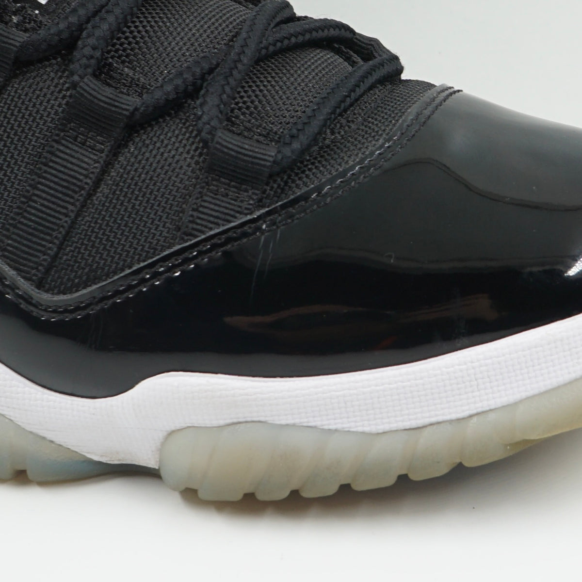 Jordan 11 Retro Low Space Jam
