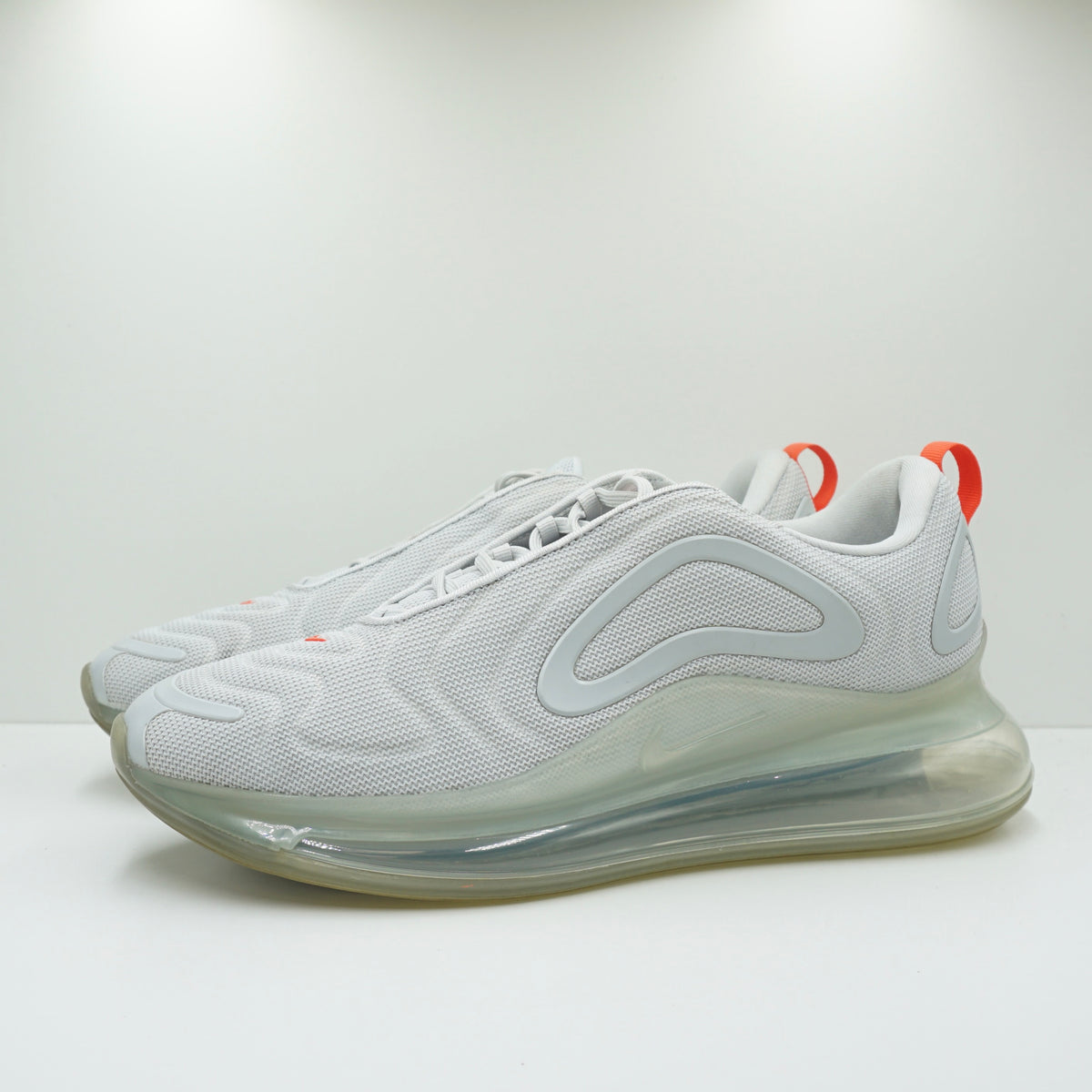 Nike Air Max 720 Pure Platinum Red Heel