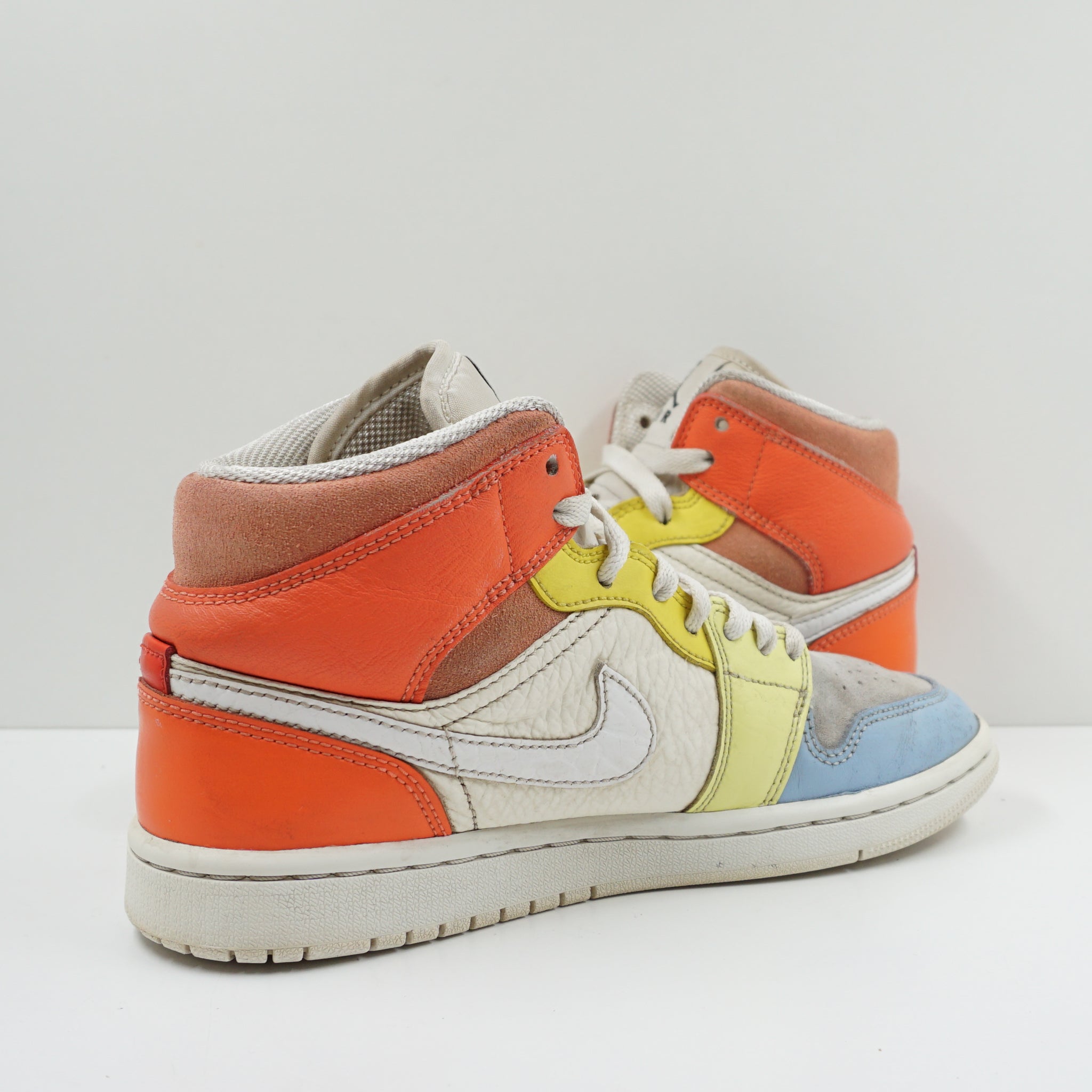 Jordan 1 Mid To My First Coach (W)
