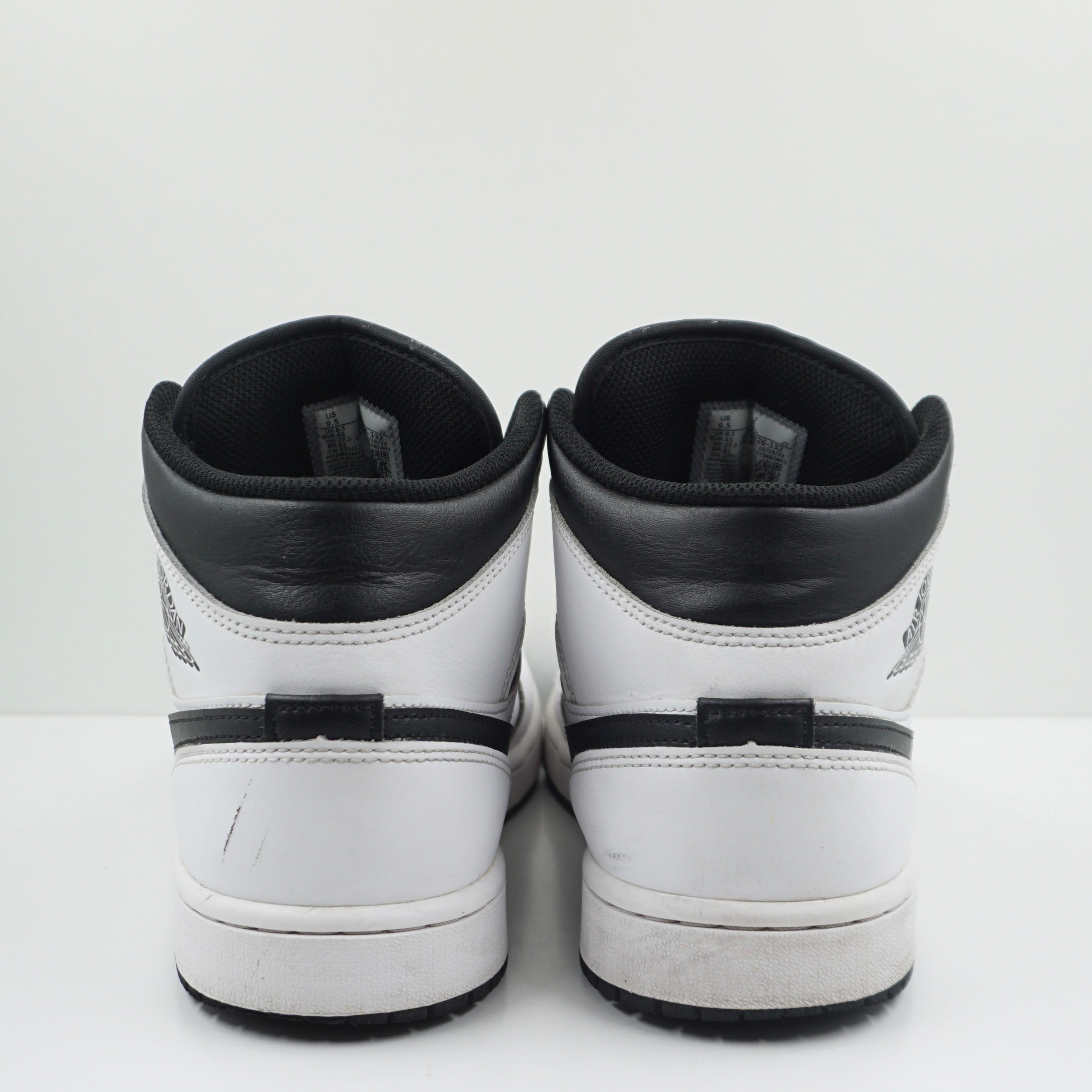 Jordan 1 Mid Reverse Panda