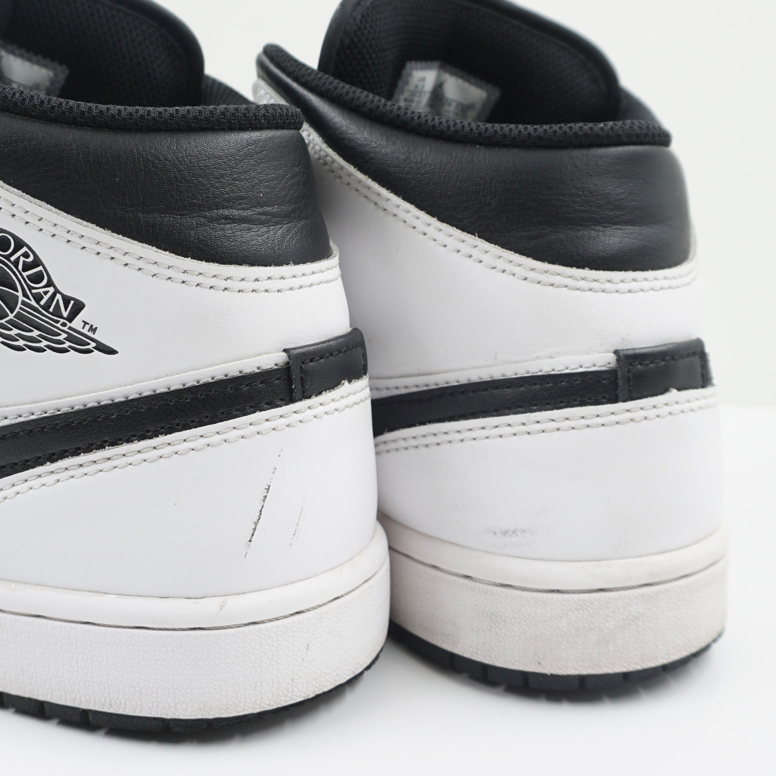 Jordan 1 Mid Reverse Panda