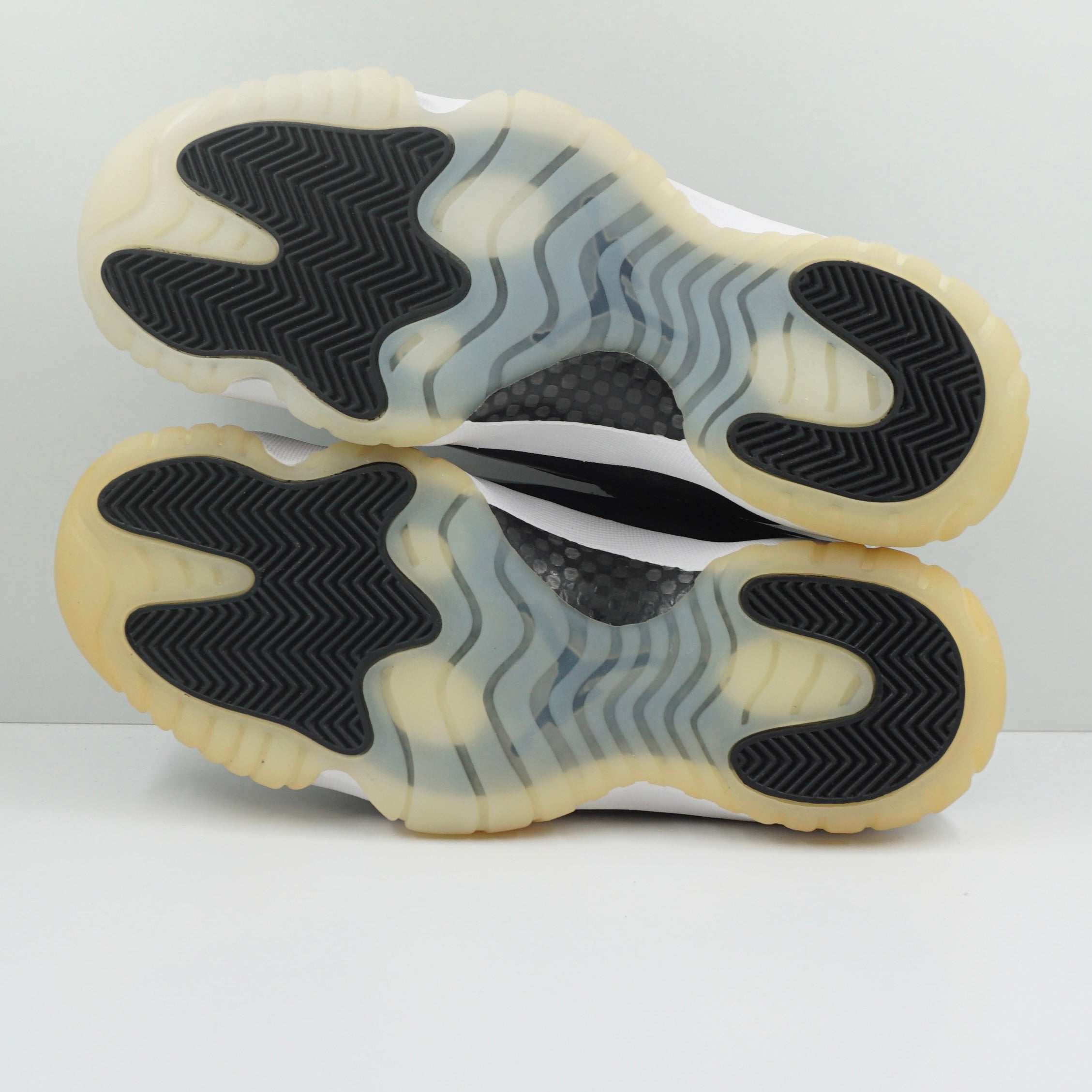 Jordan 11 Retro Low Barons