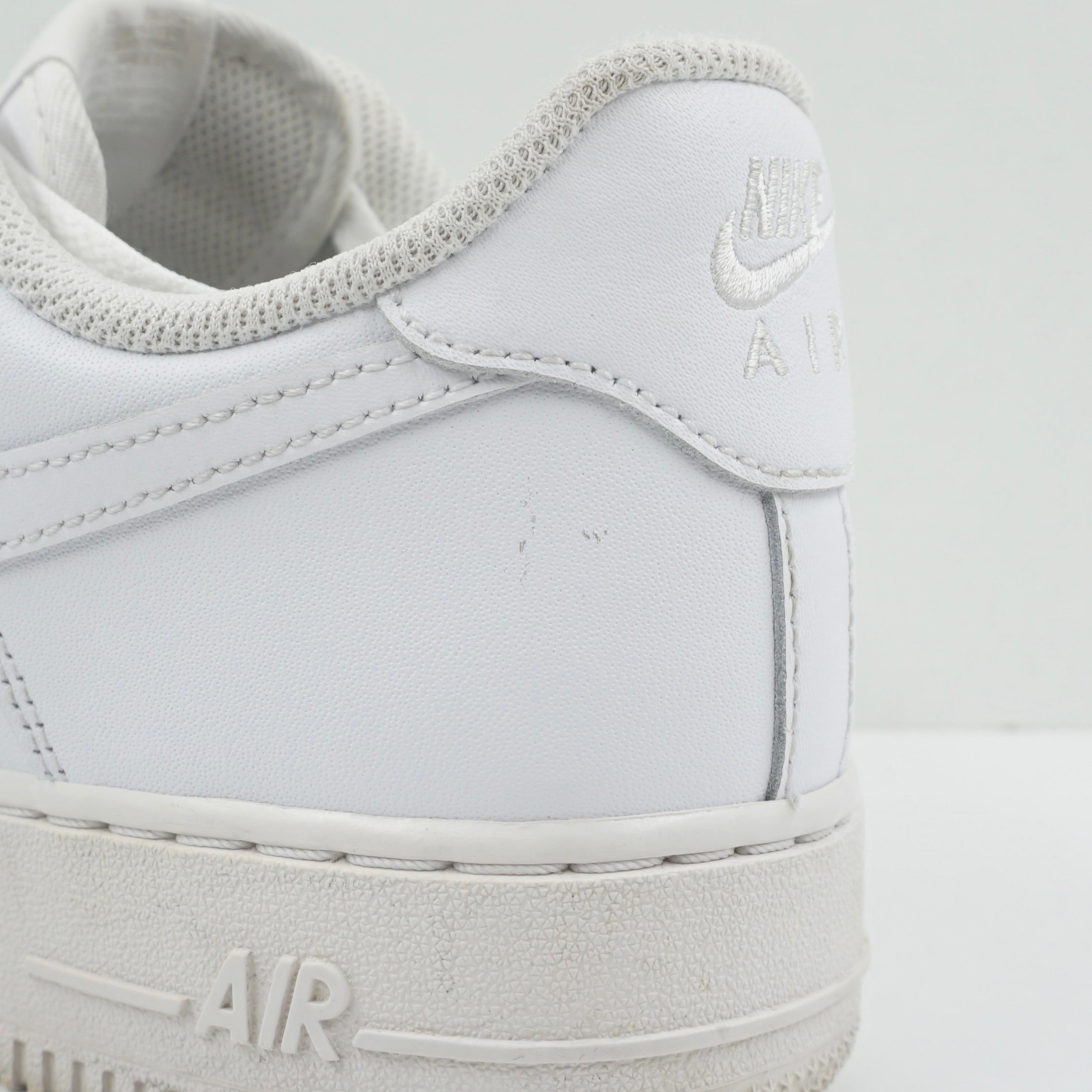 Nike Air Force 1 07' White (2022/2023)