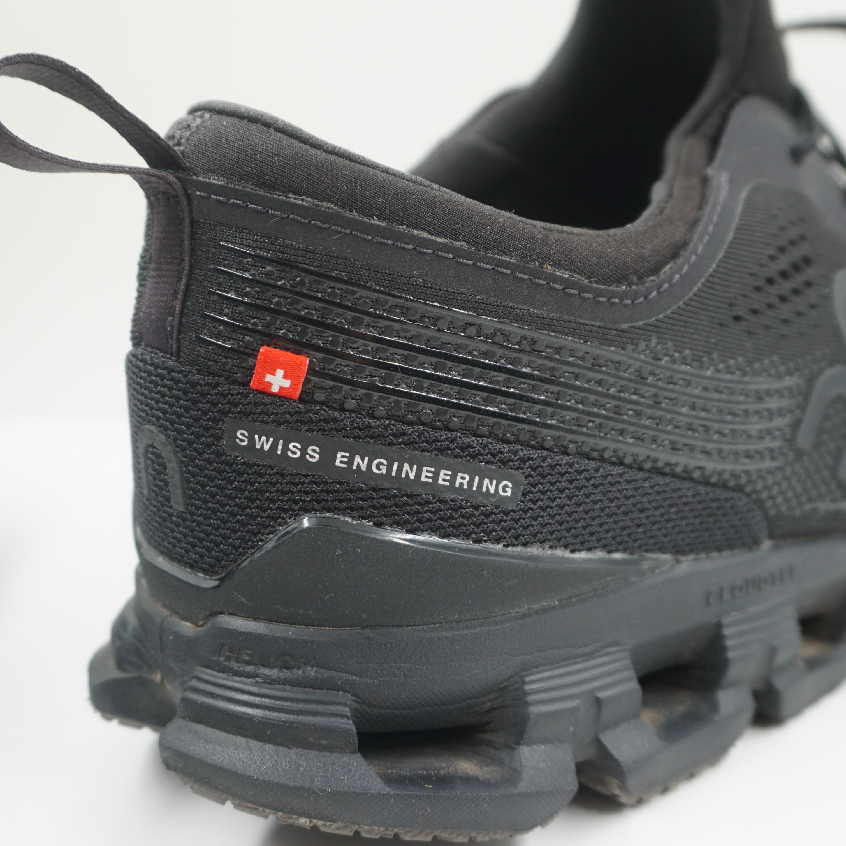 On Running Cloud X Z5 All Black