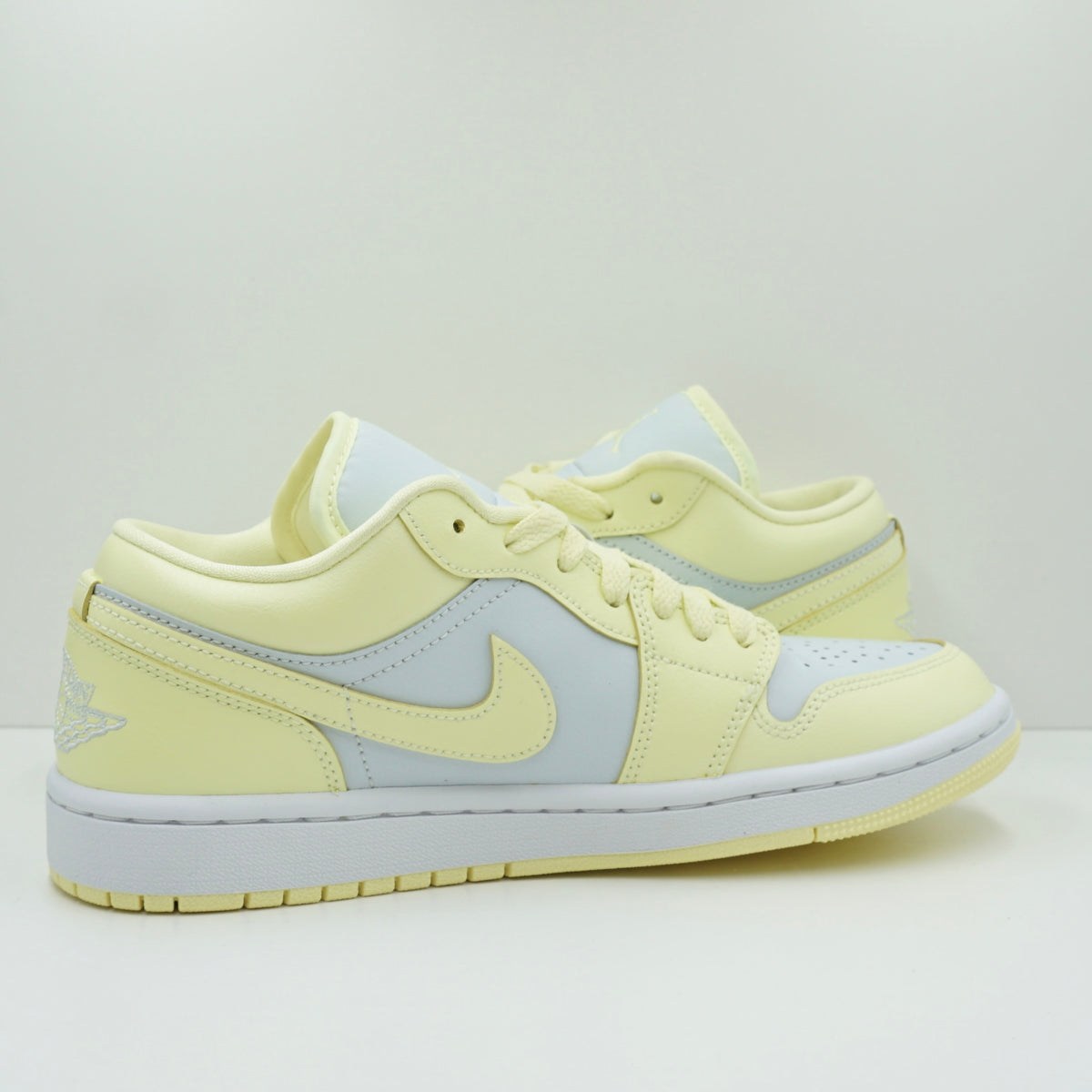 Jordan 1 Low Lemonade (W)