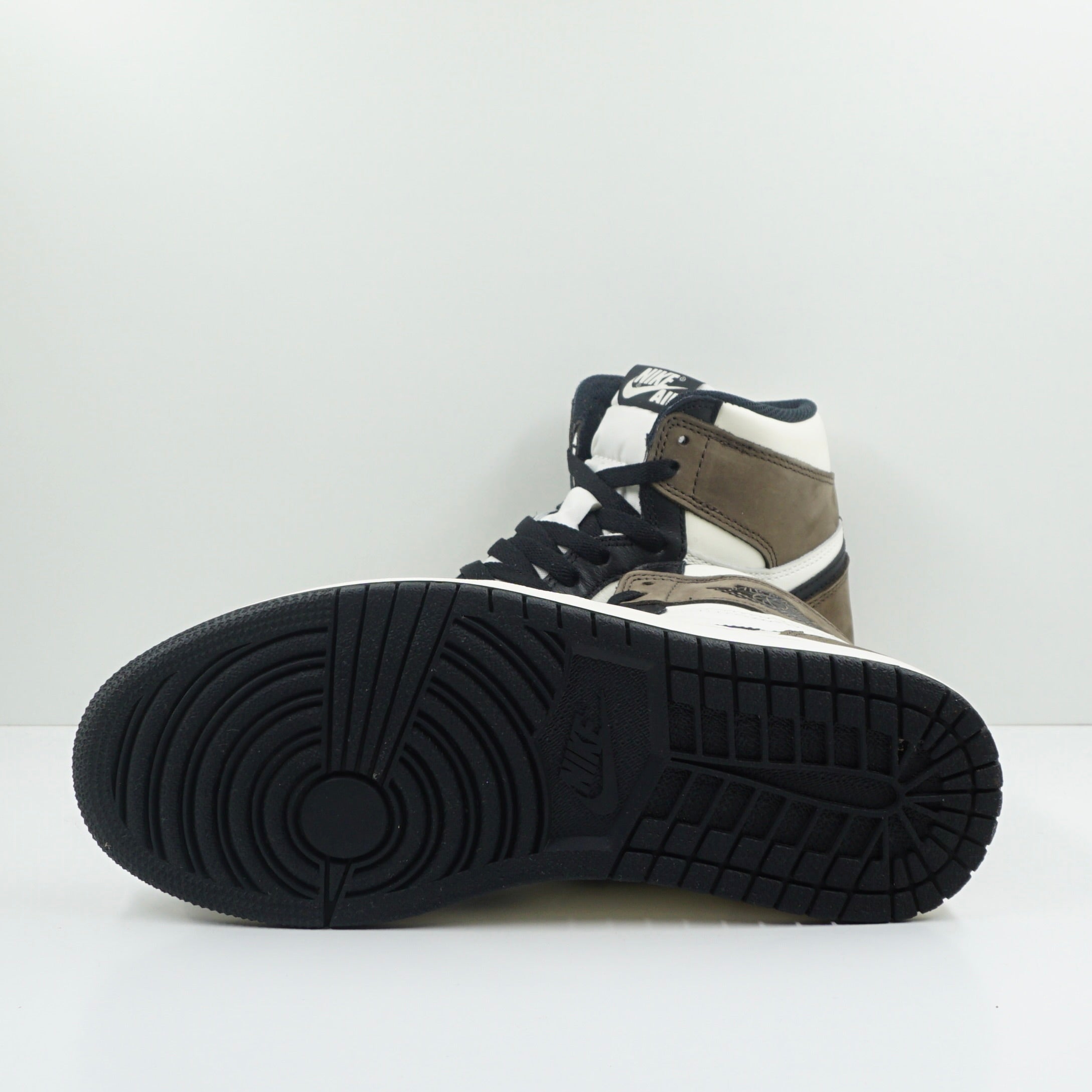 Jordan 1 Retro High Dark Mocha