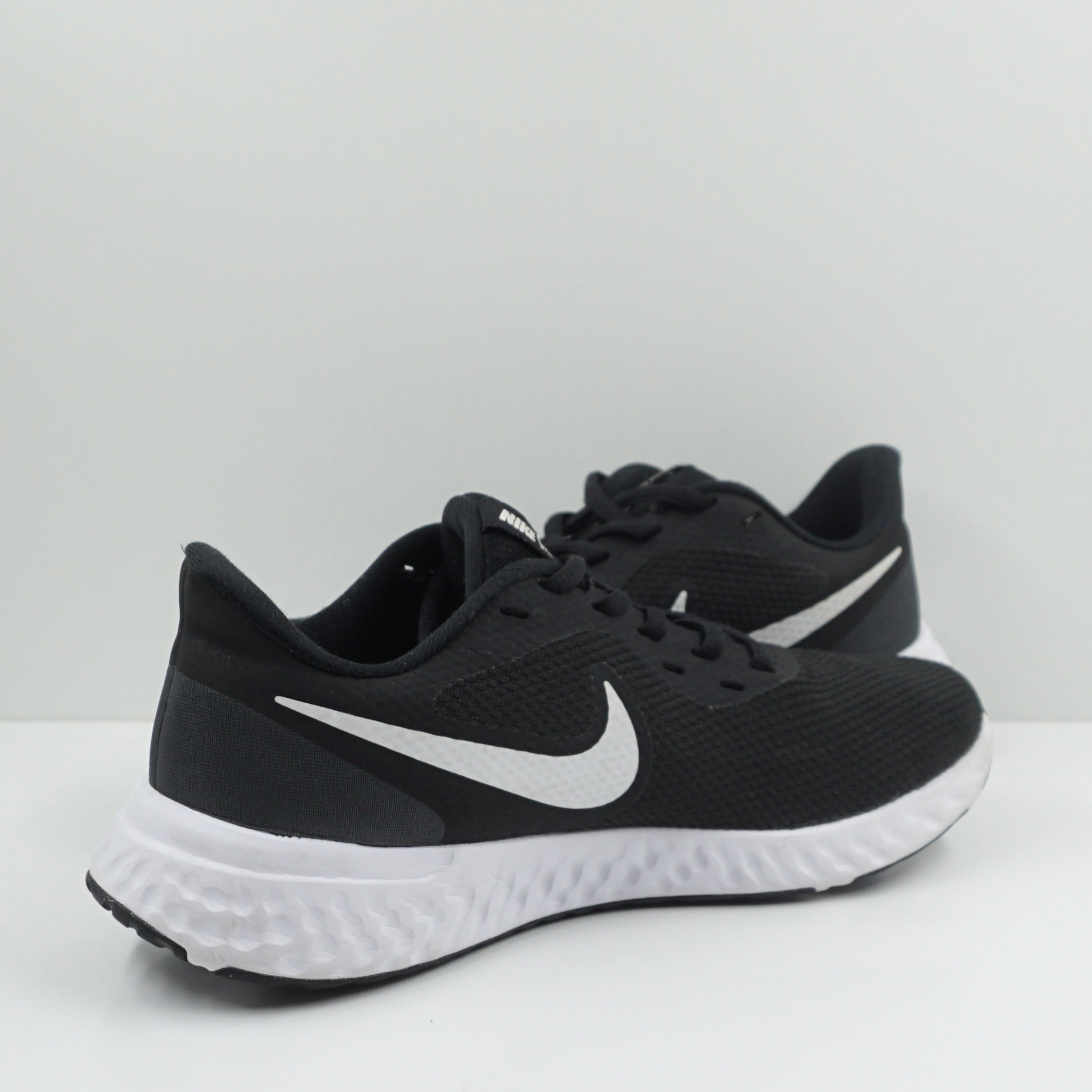 Nike Revolution 5 Black (W)