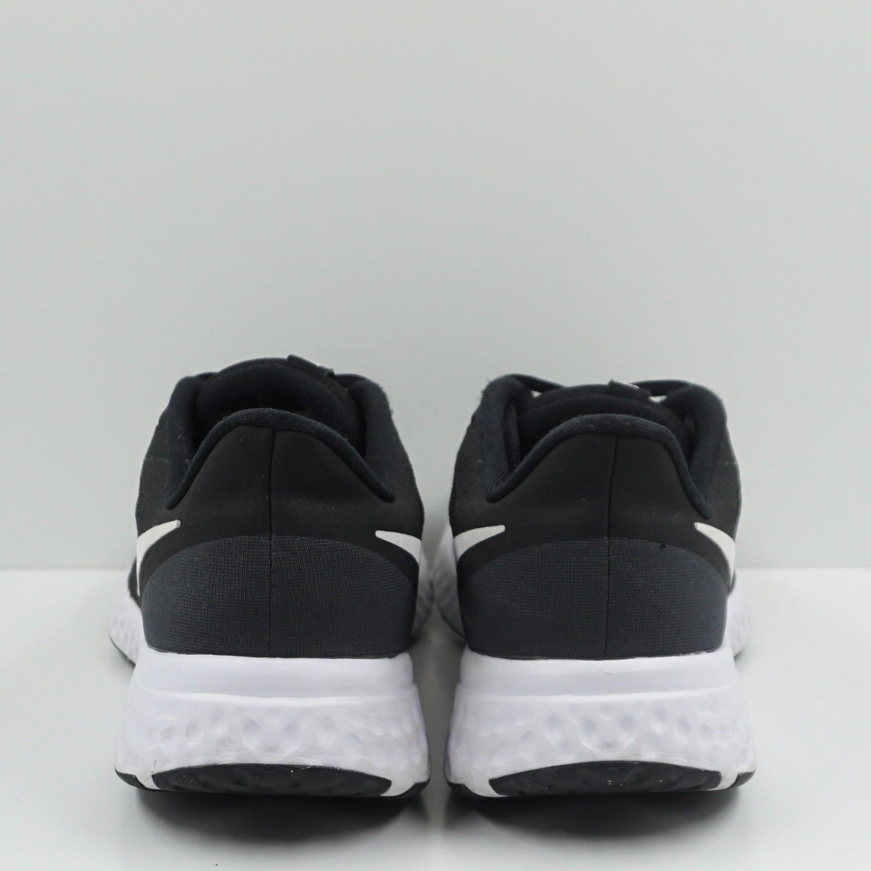 Nike Revolution 5 Black (W)