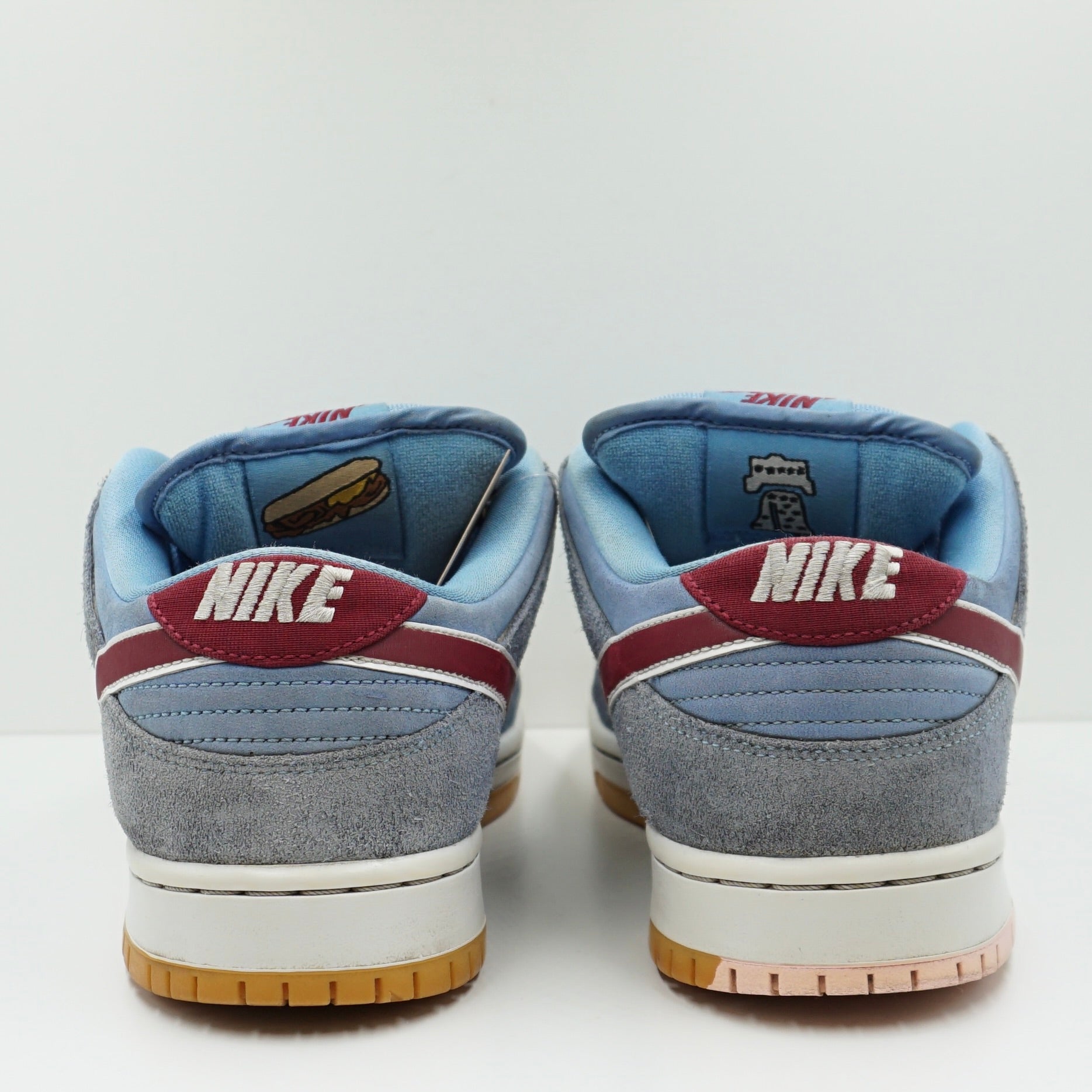 Nike SB Dunk Low Philadelphia Phillies