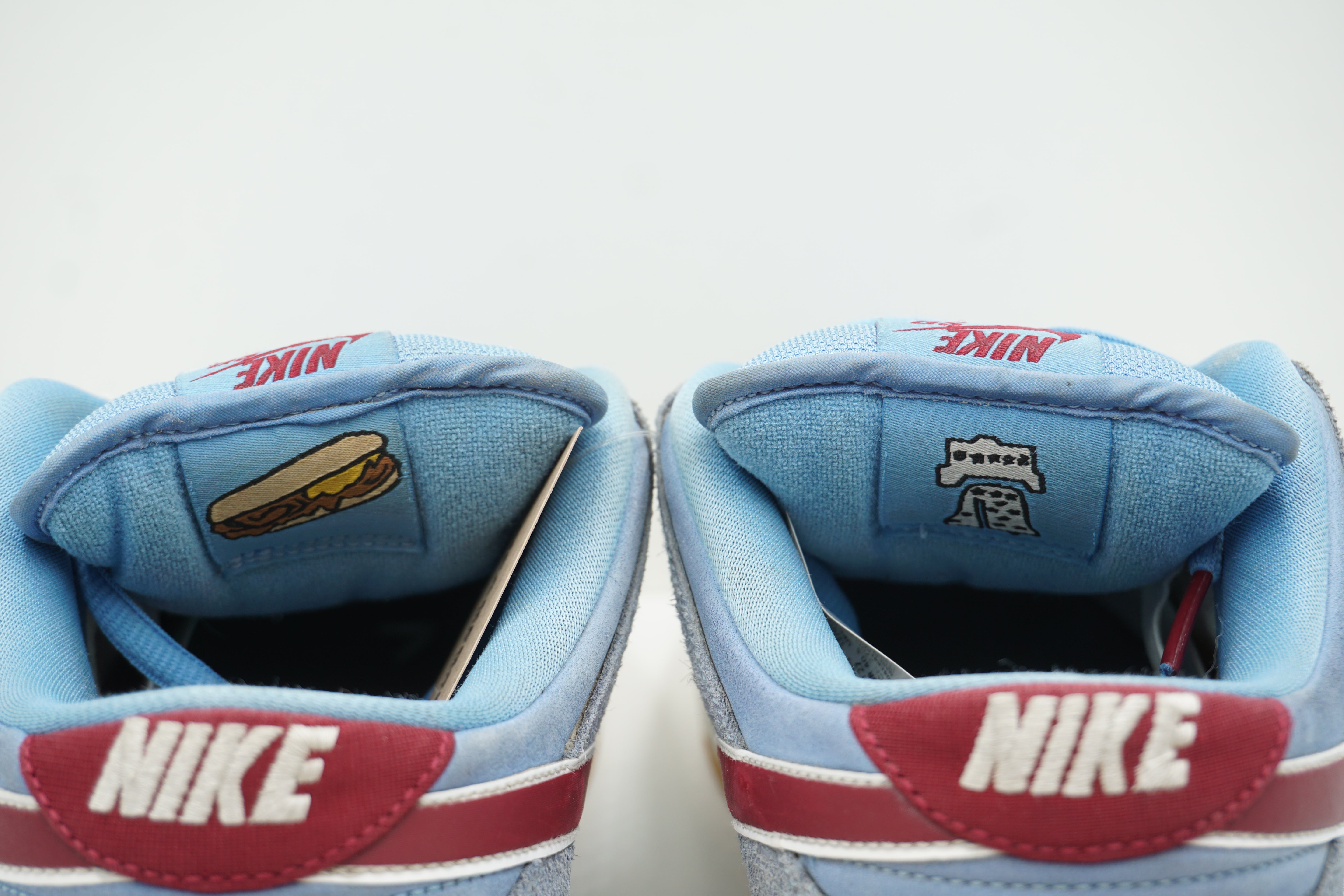 Nike SB Dunk Low Philadelphia Phillies