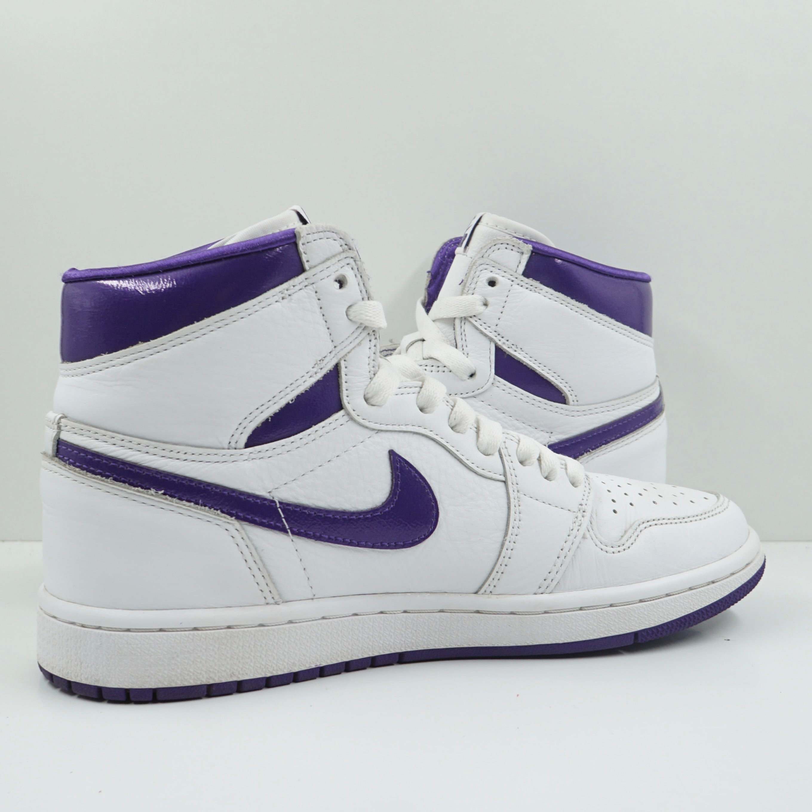 Jordan 1 Retro High Court Purple (W)
