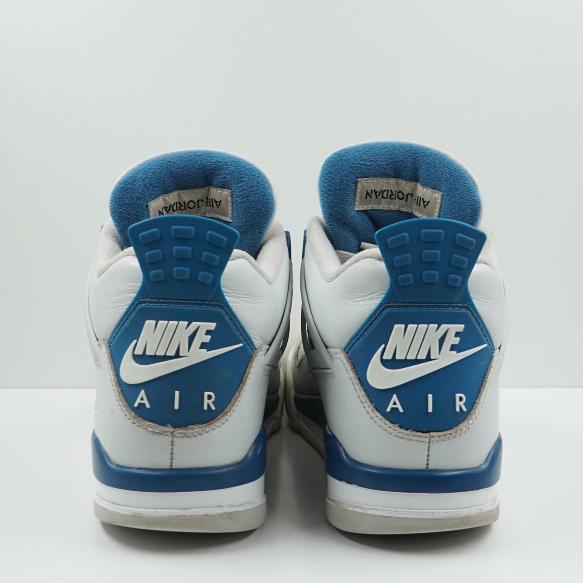 Jordan 4 Retro Military Blue (2024)