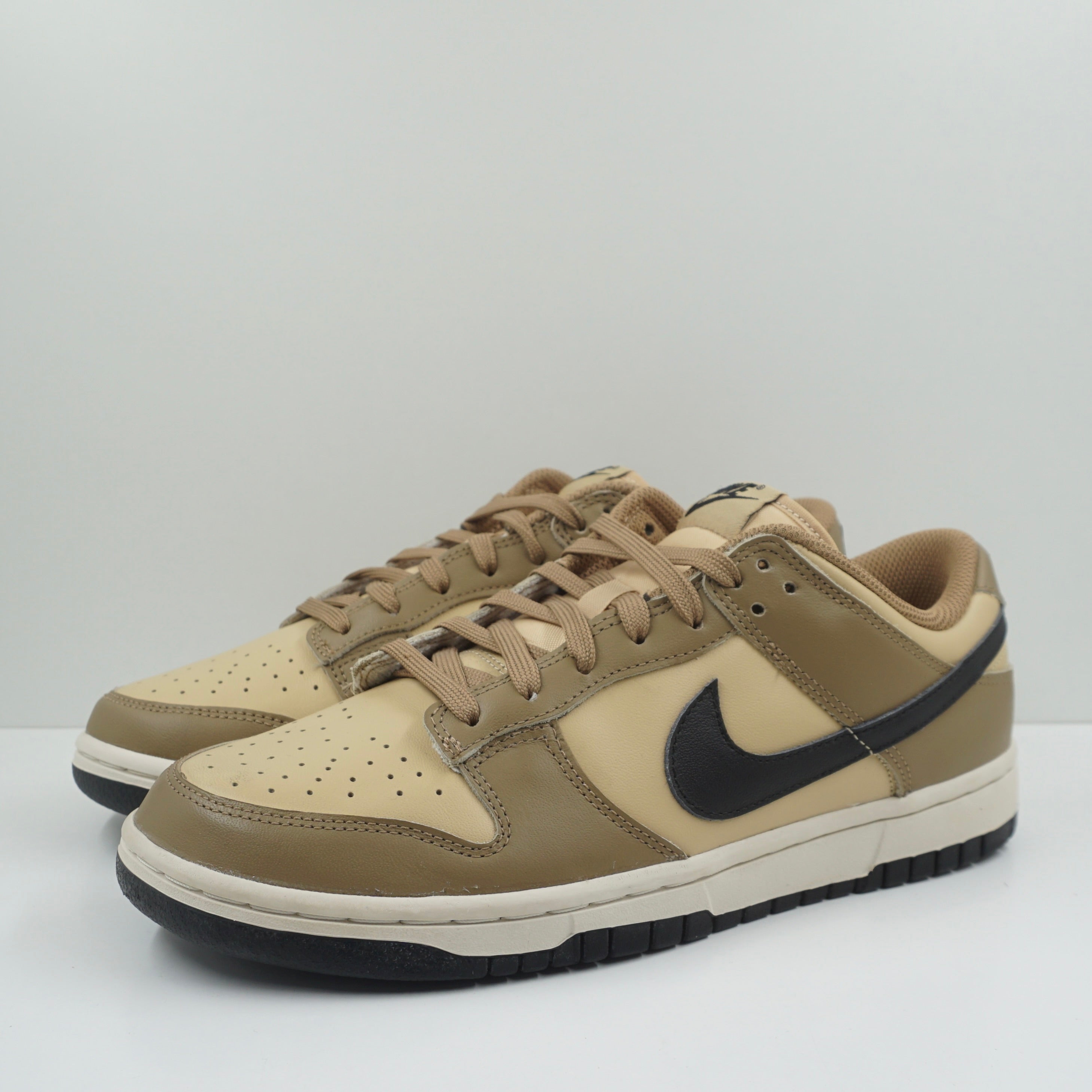 Nike Dunk Low Dark Driftwood (W)