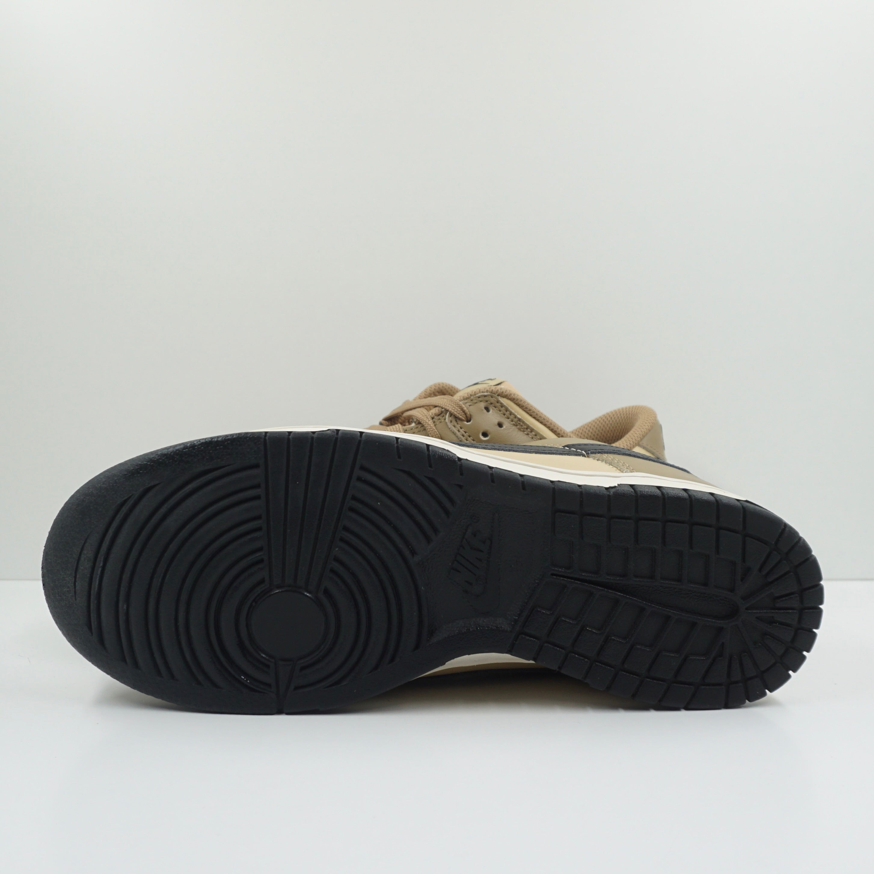 Nike Dunk Low Dark Driftwood (W)