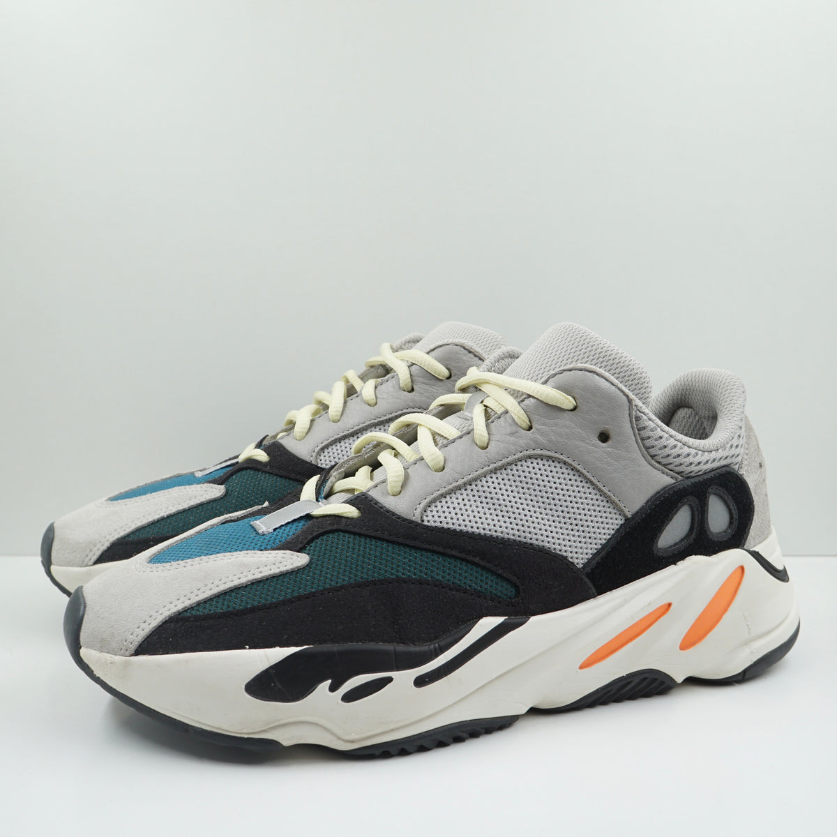 Adidas Yeezy Boost 700 Wave Runner Solid Grey