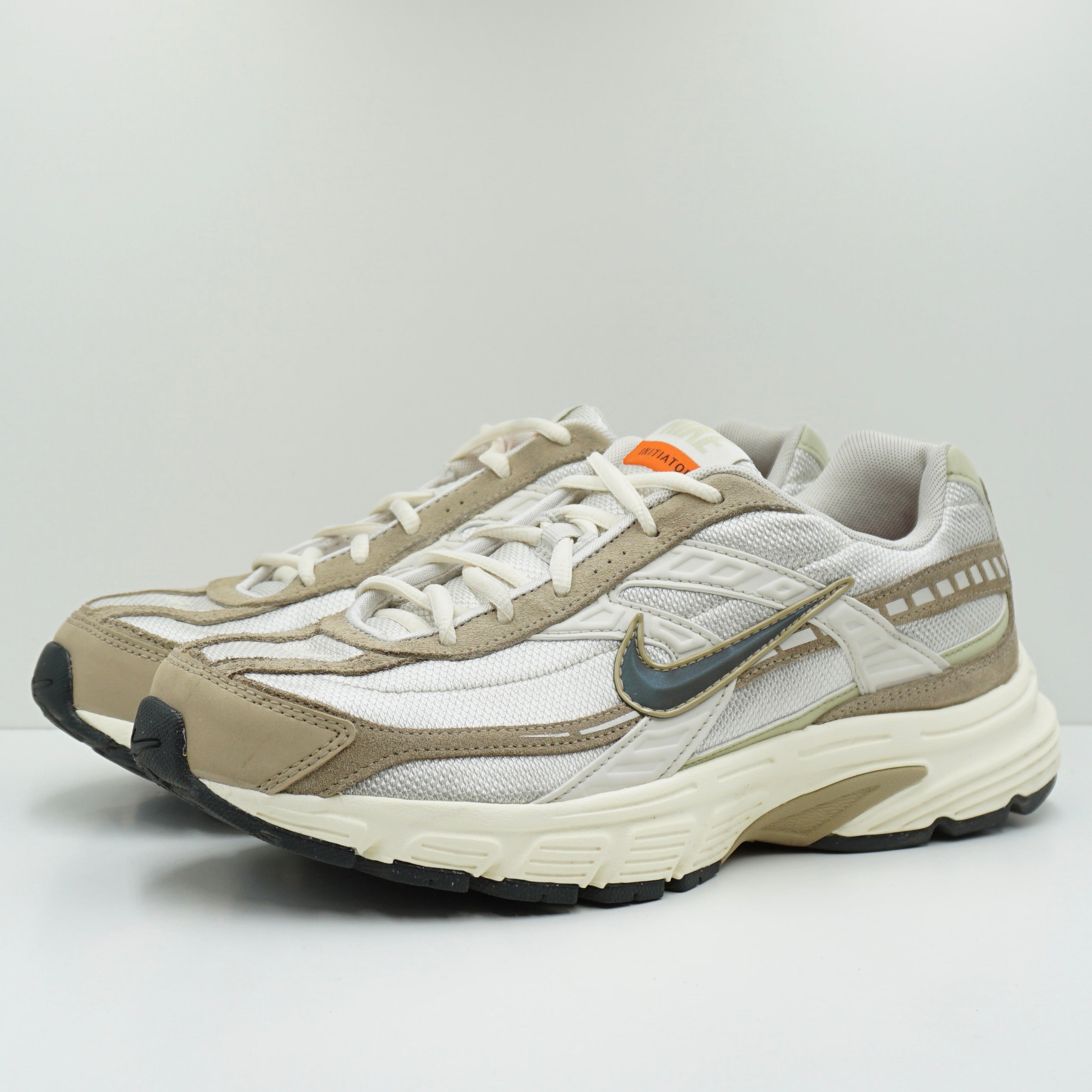 Nike Initiator Light Bone Cargo Khaki