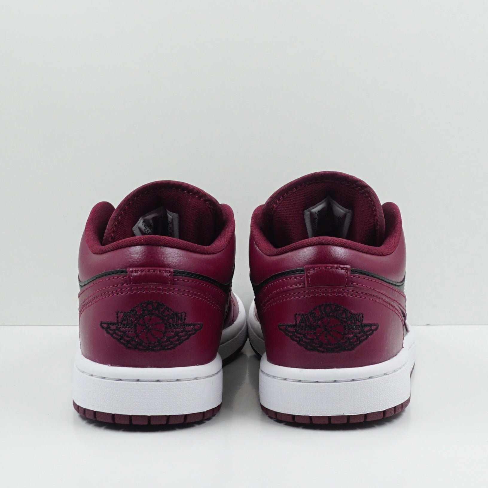 Jordan 1 Low Black Dark Beetroot (W)