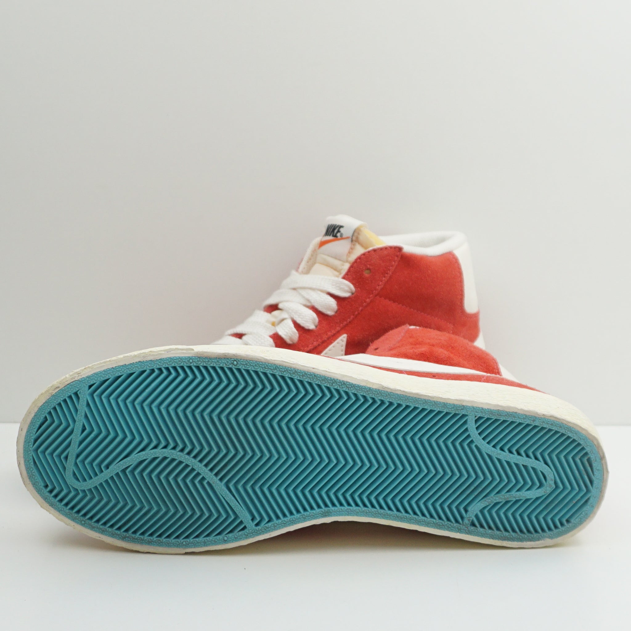 Nike Blazer Mid Vintage Red Suede (W)