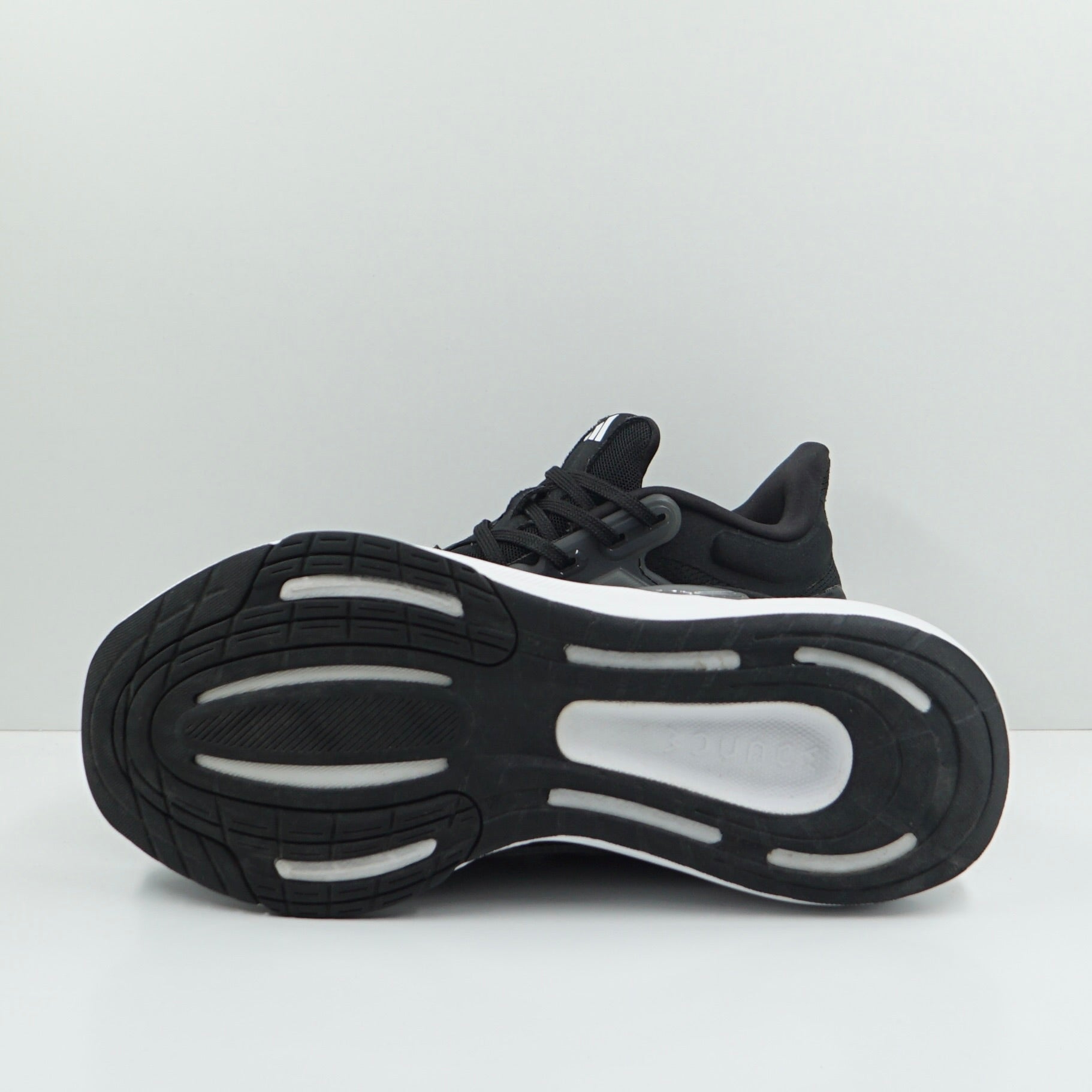Adidas Ultrabounce Low Black White
