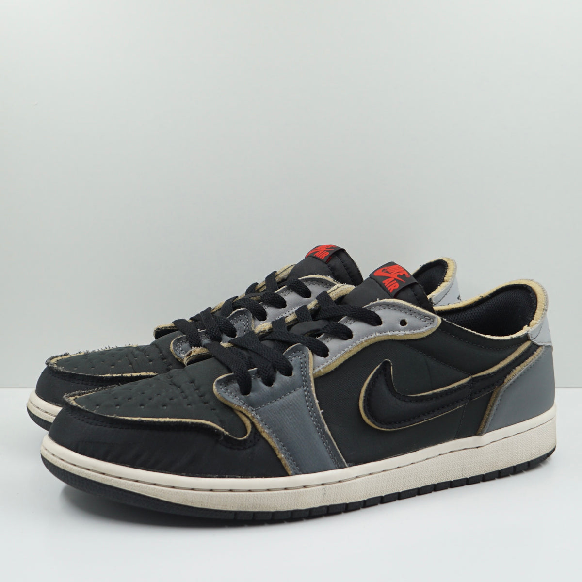 Jordan 1 Low OG EX Black Smoke Grey