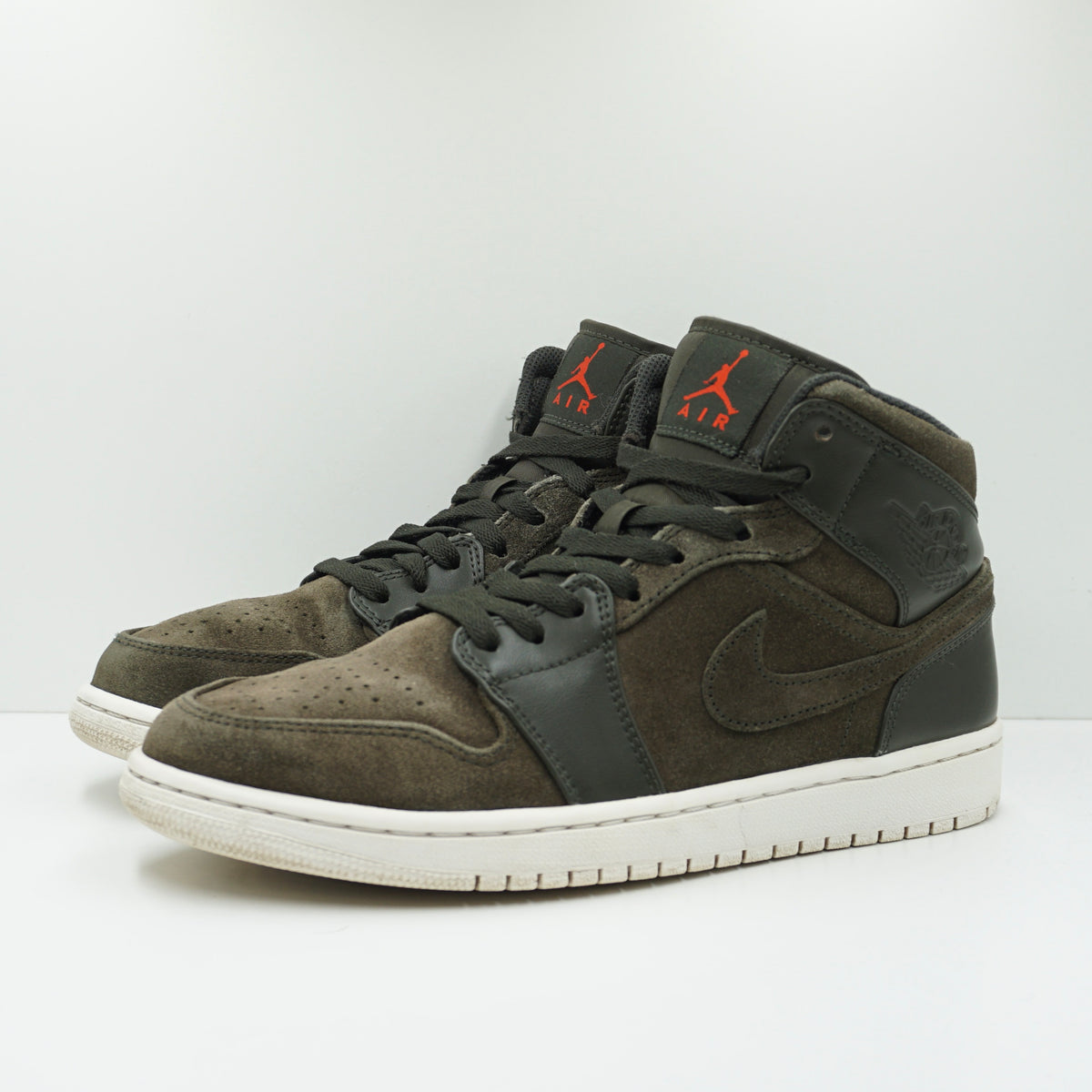 Jordan 1 Retro Mid Sequoia