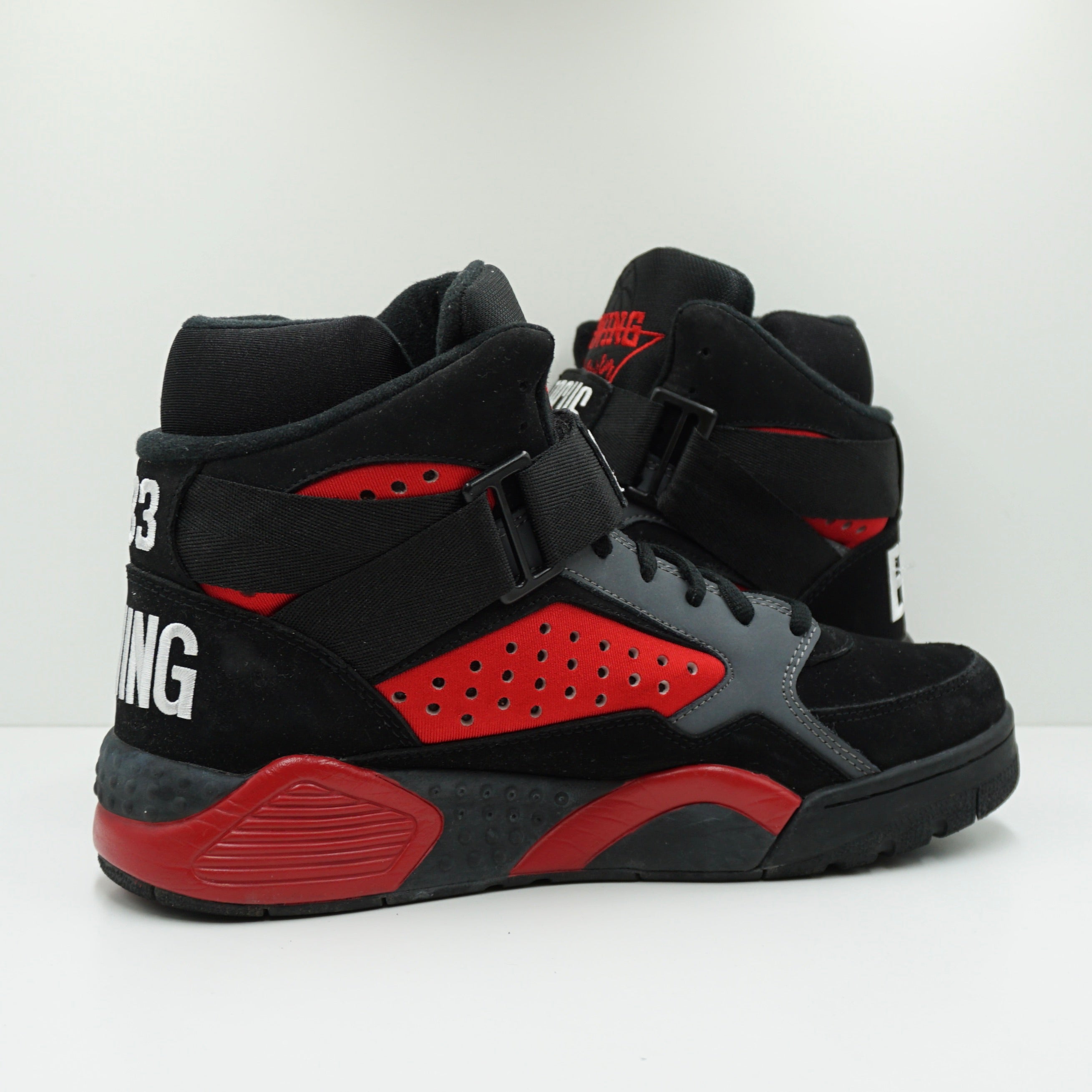 Ewing Focus Grey Red Black
