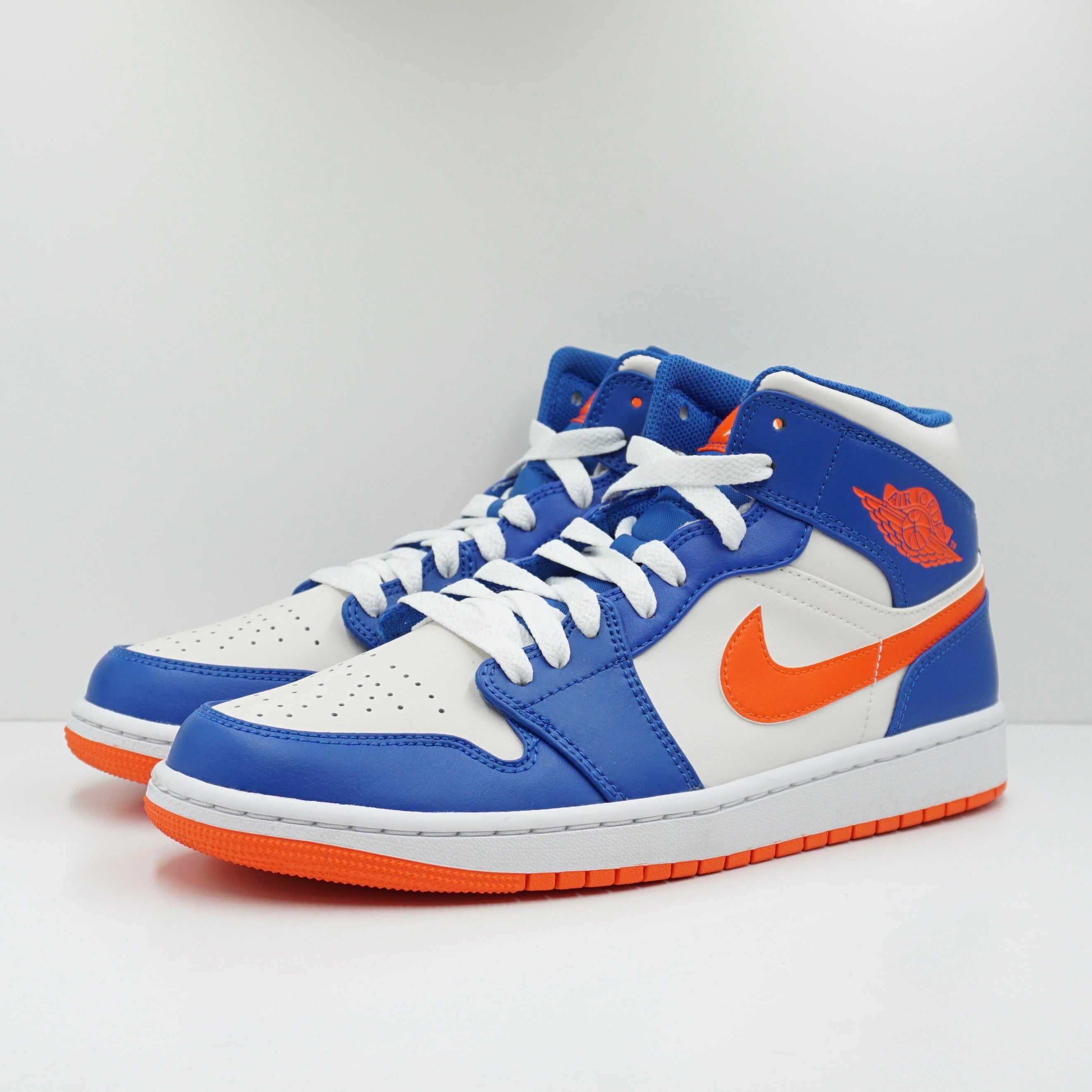 Jordan 1 Mid Knicks