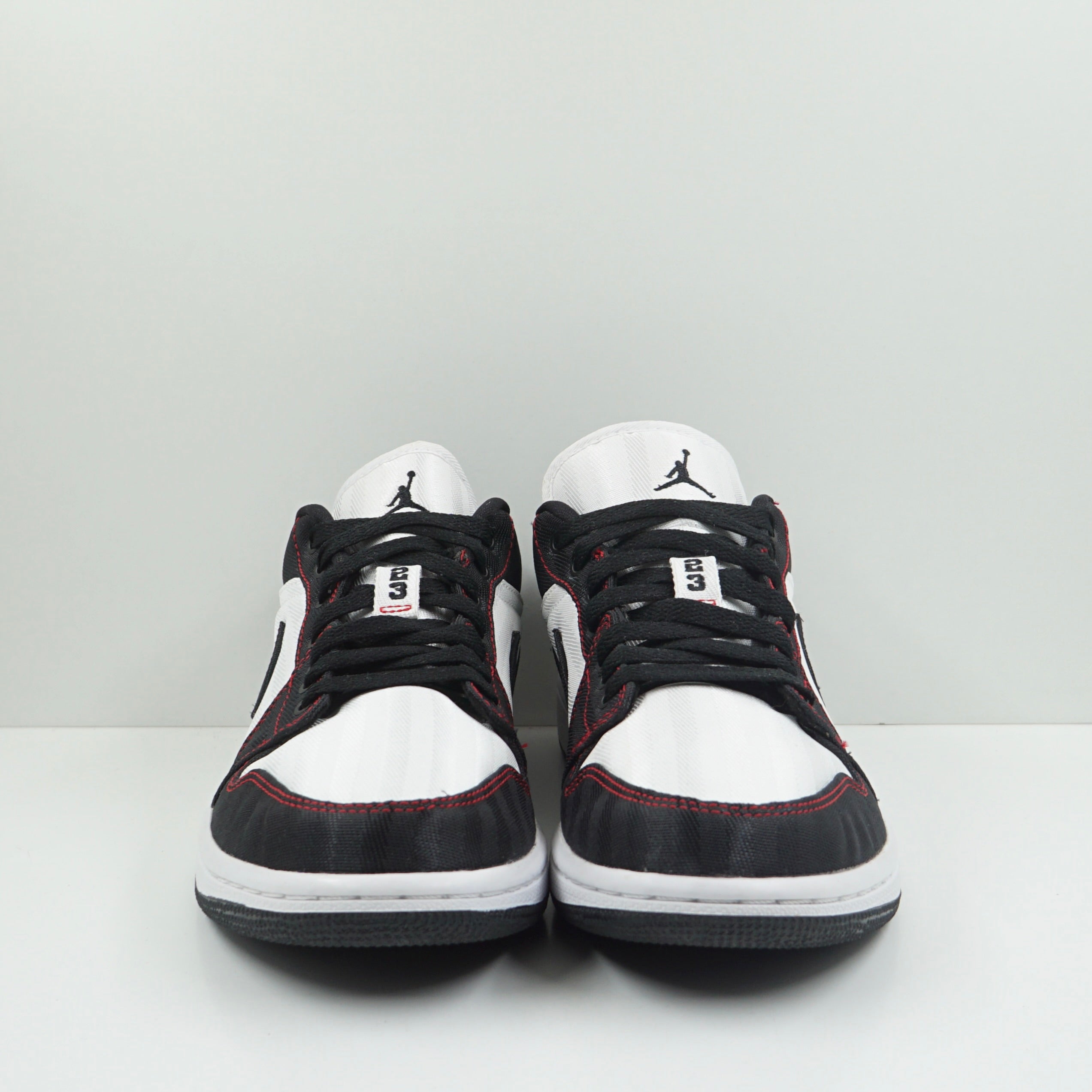 Jordan 1 Low SE Utility White Black Gym Red (W)