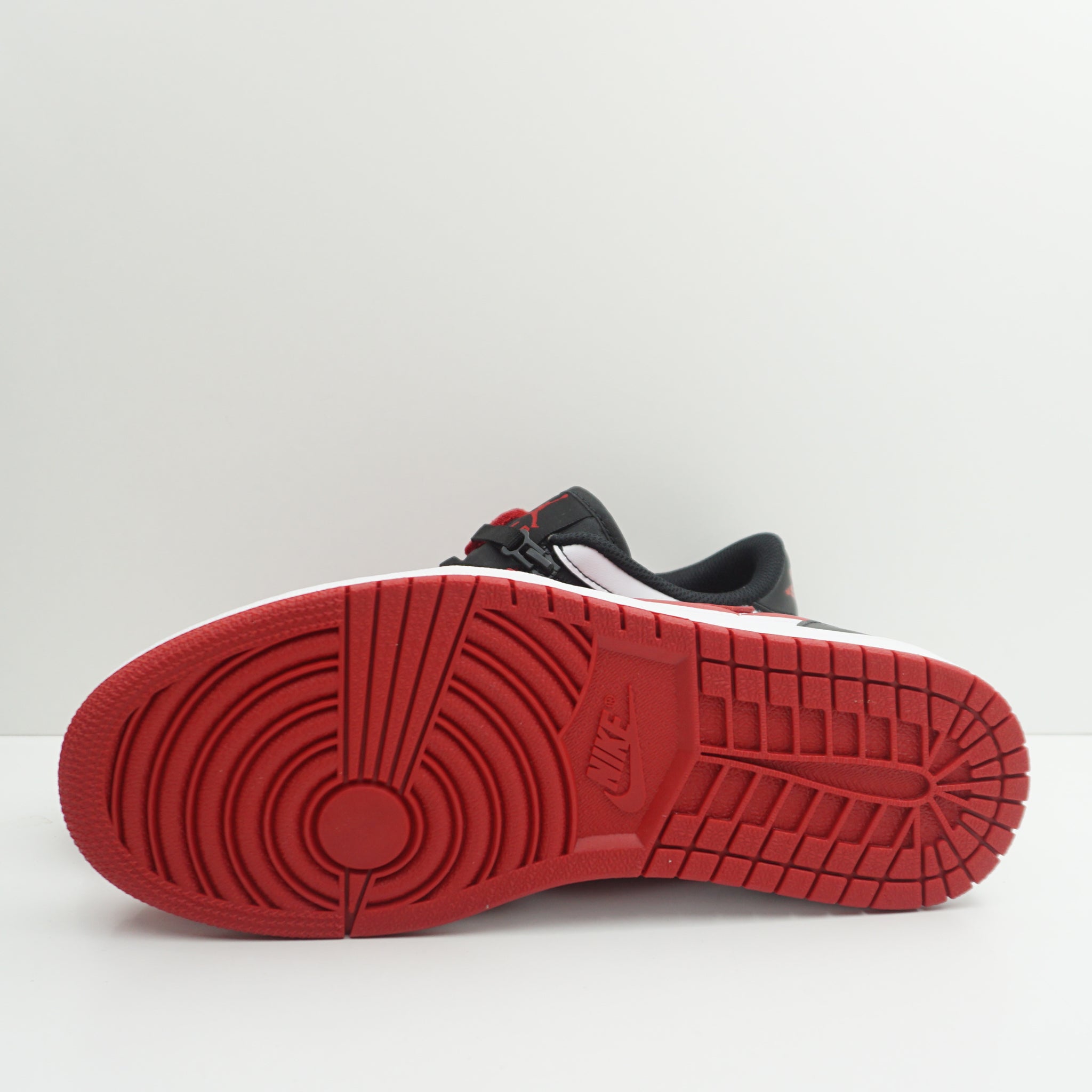 Jordan 1 Low FlyEase Gym Red
