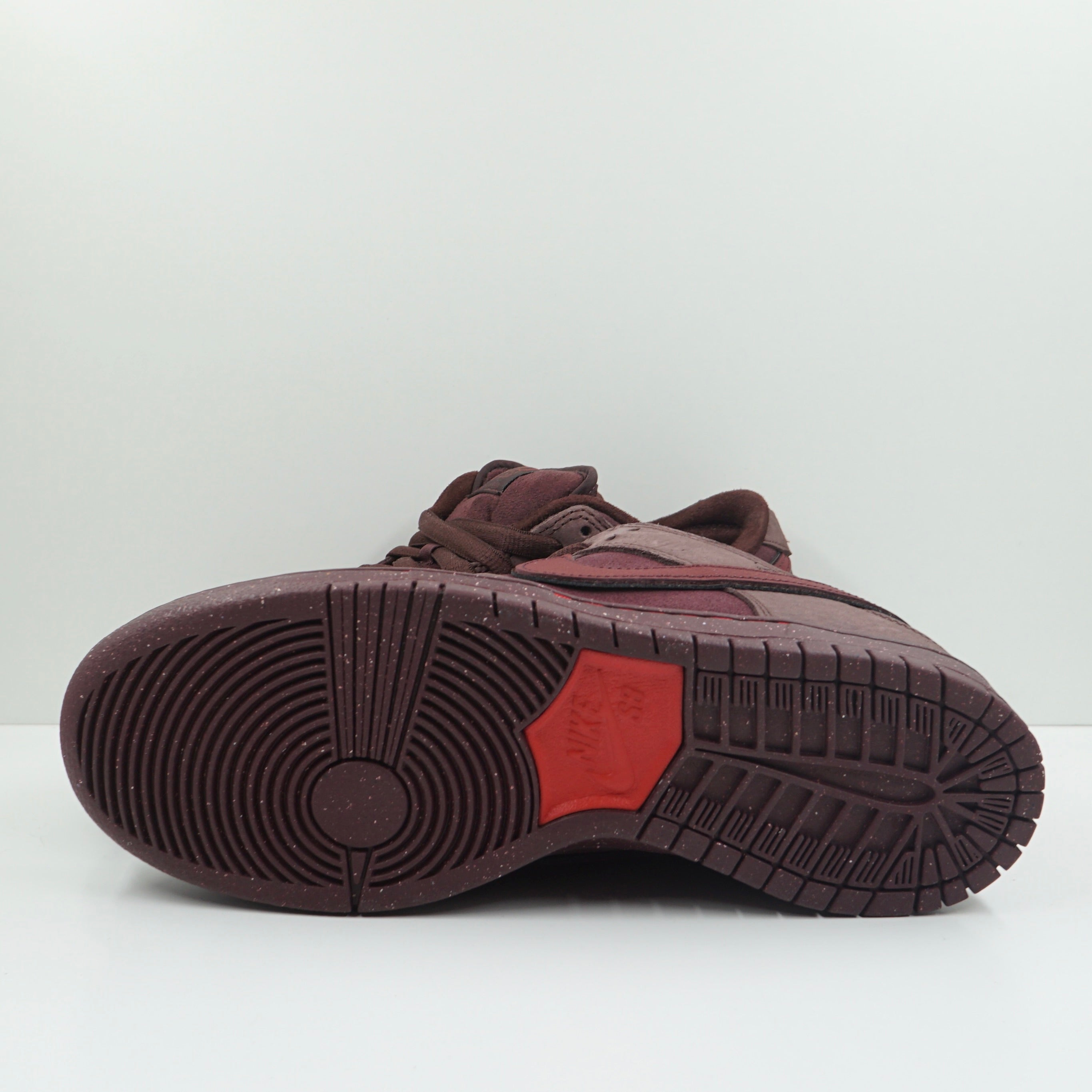 Nike SB Dunk Low City Of Love Burgundy Crush