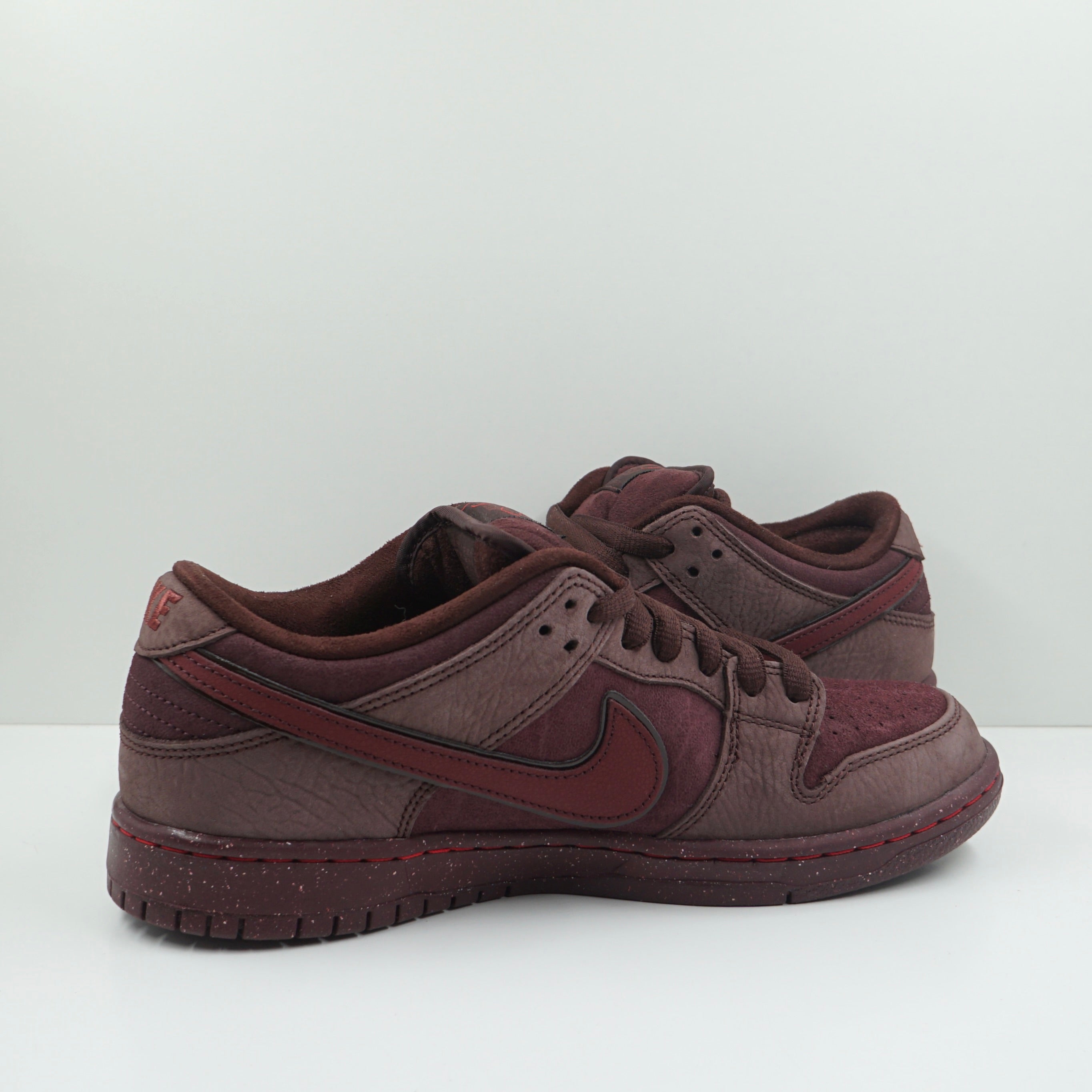 Nike SB Dunk Low City Of Love Burgundy Crush