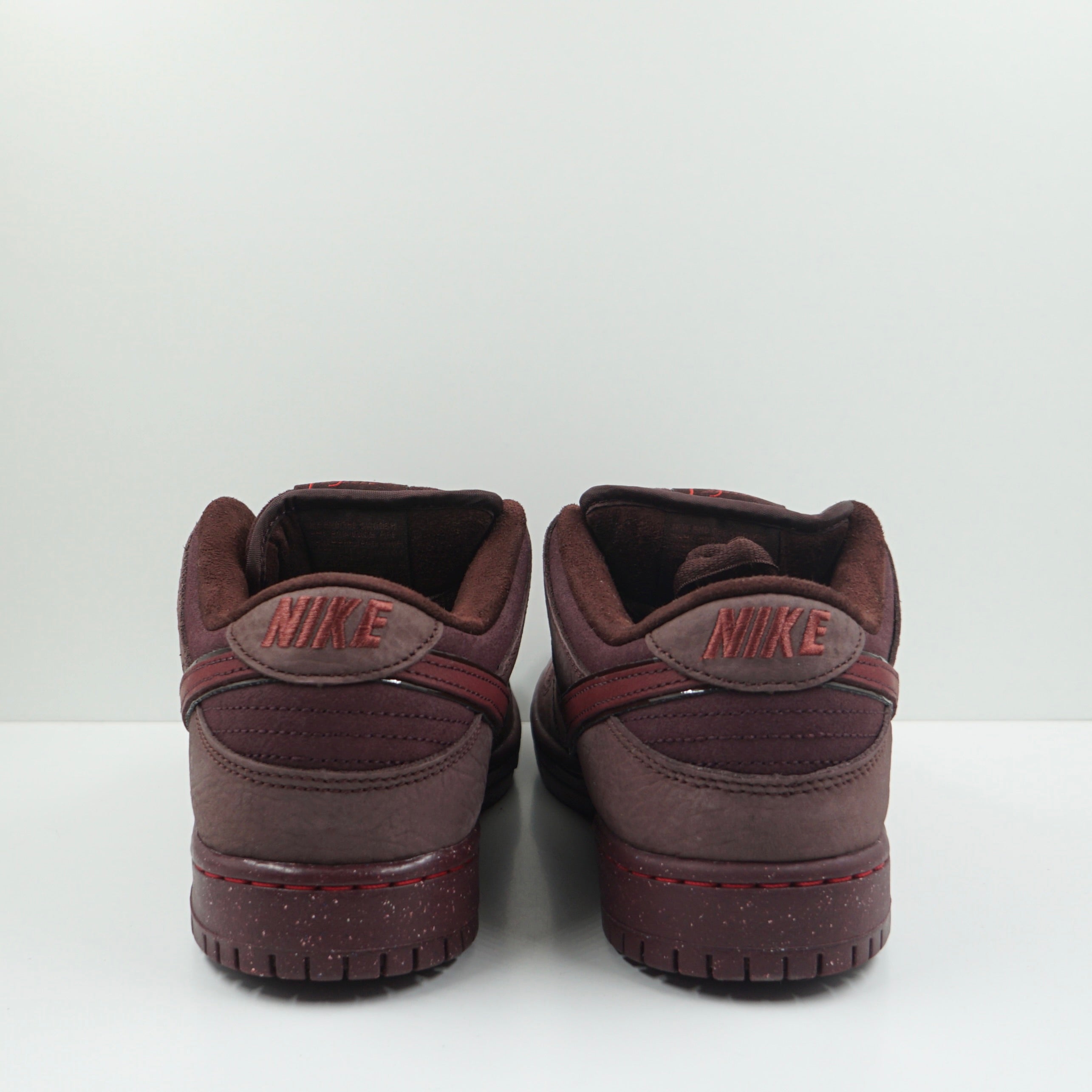 Nike SB Dunk Low City Of Love Burgundy Crush
