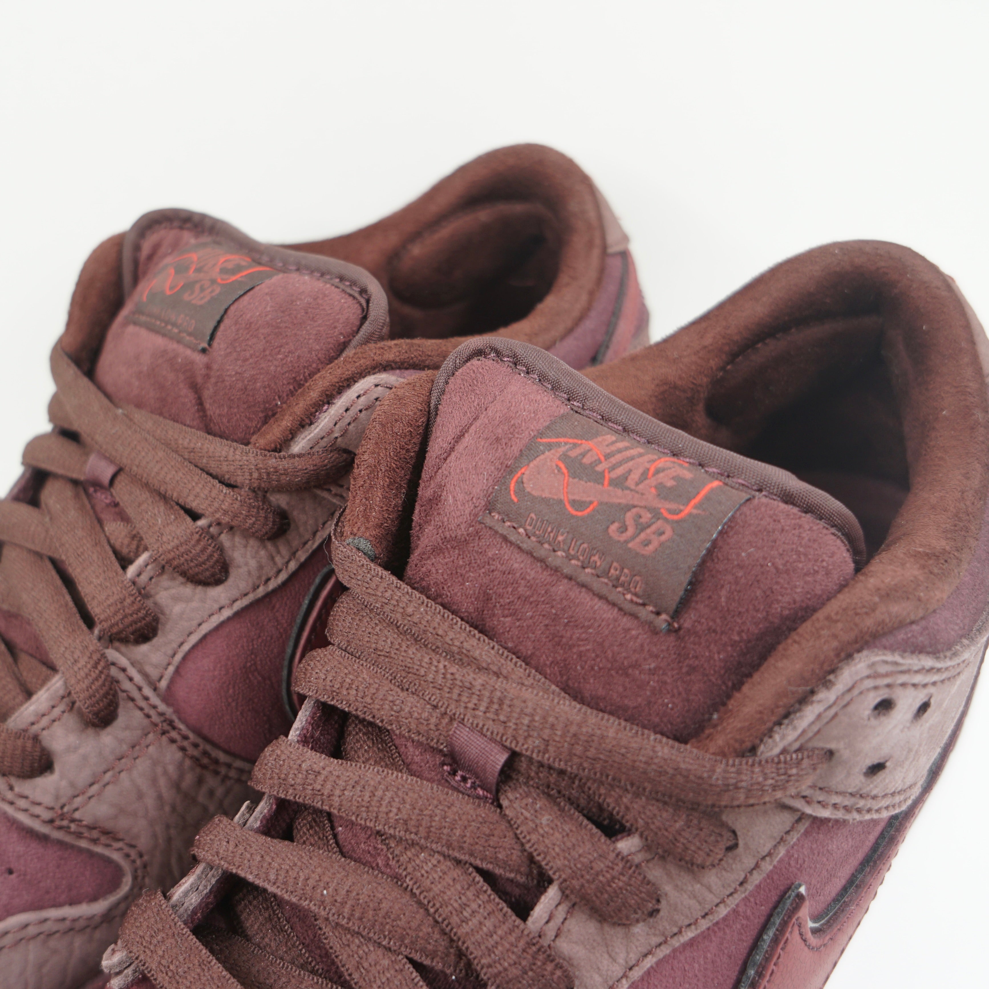Nike SB Dunk Low City Of Love Burgundy Crush