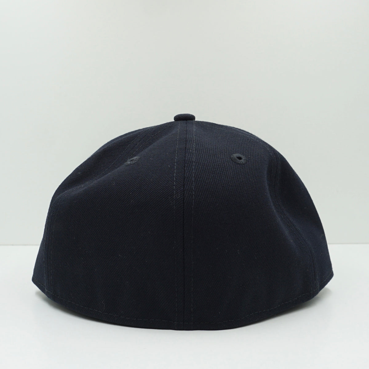 New Era Gem Patch Distressed Navy Fitted Cap