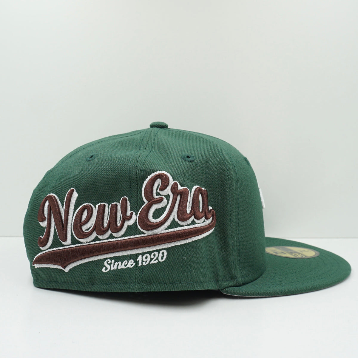 New Era Heritage Script Green Fitted Cap