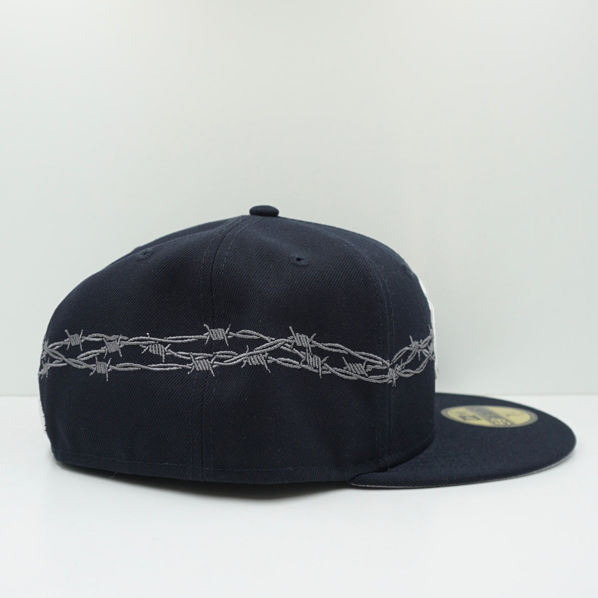 New Era New York Yankees Barbwire Navy Fitted Cap