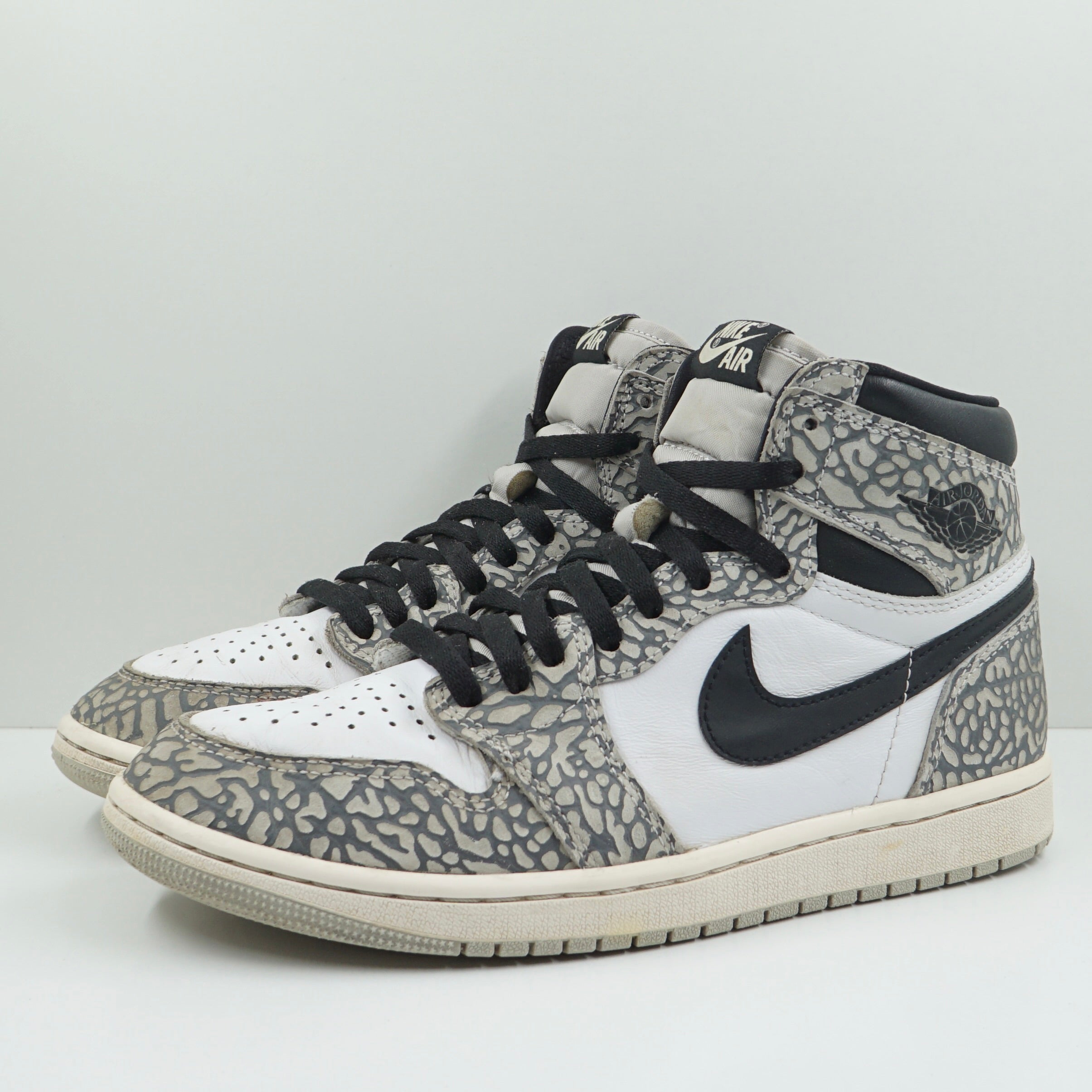 Jordan 1 Retro High OG White Cement