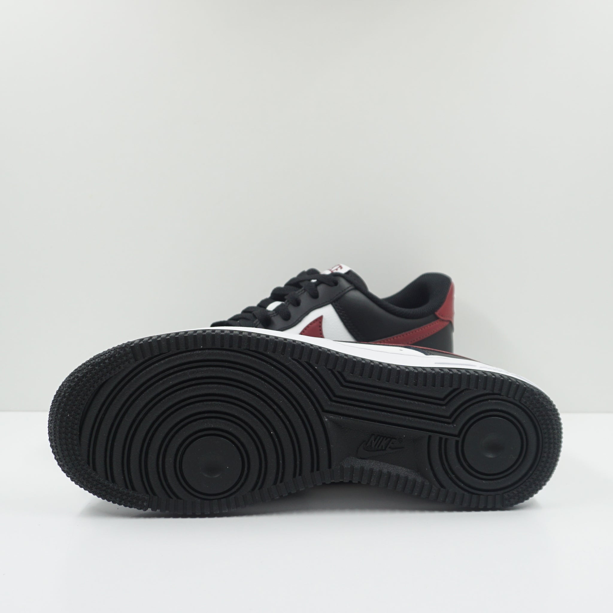 Nike Air Force 1 '07 Black White Red