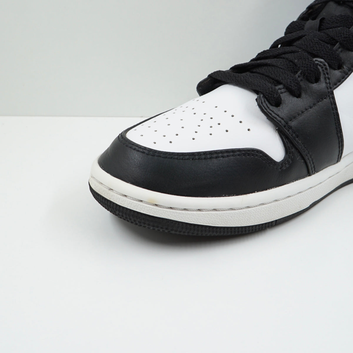 Jordan 1 Mid White Black Racer Blue