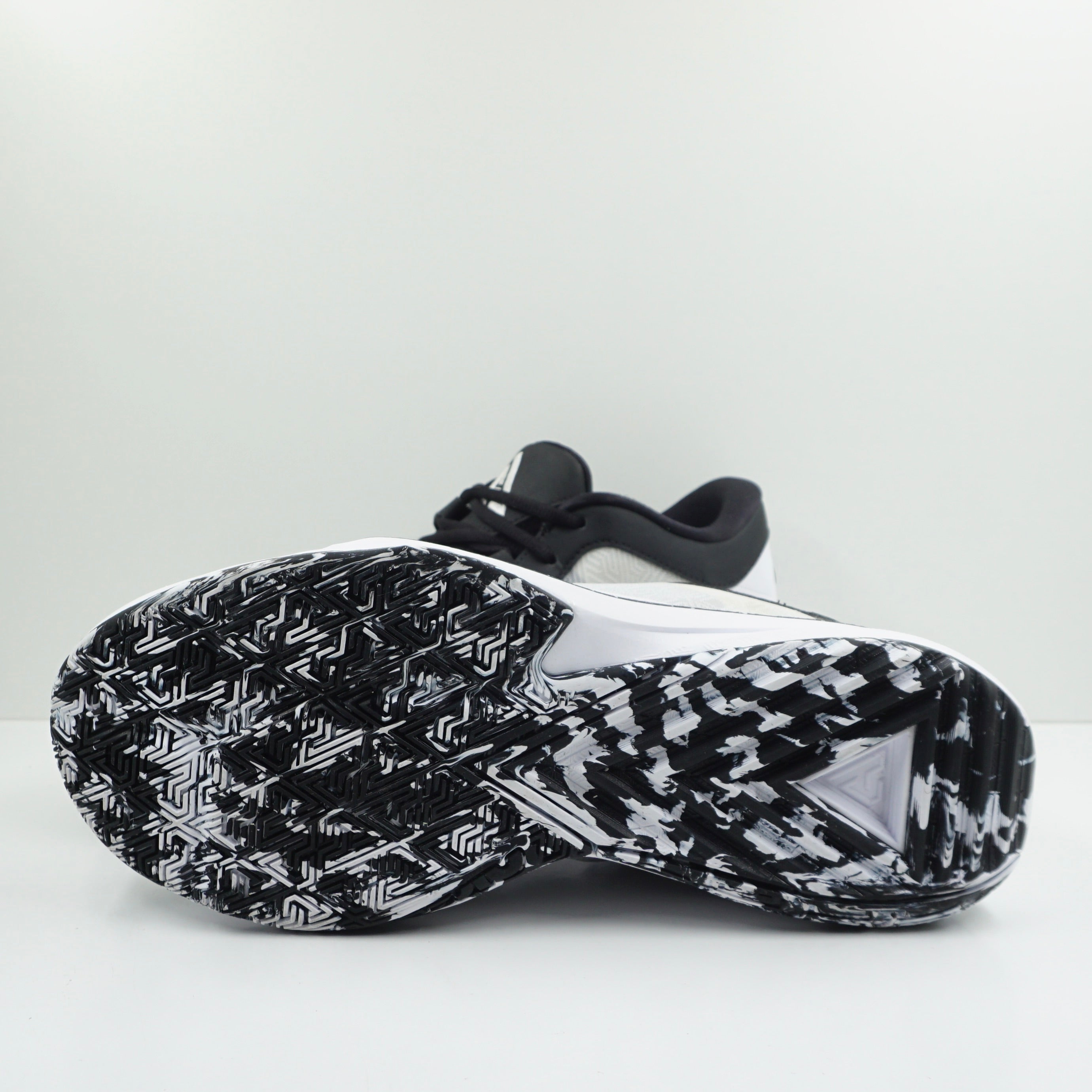 Nike Zoom Freak 5 Oreo
