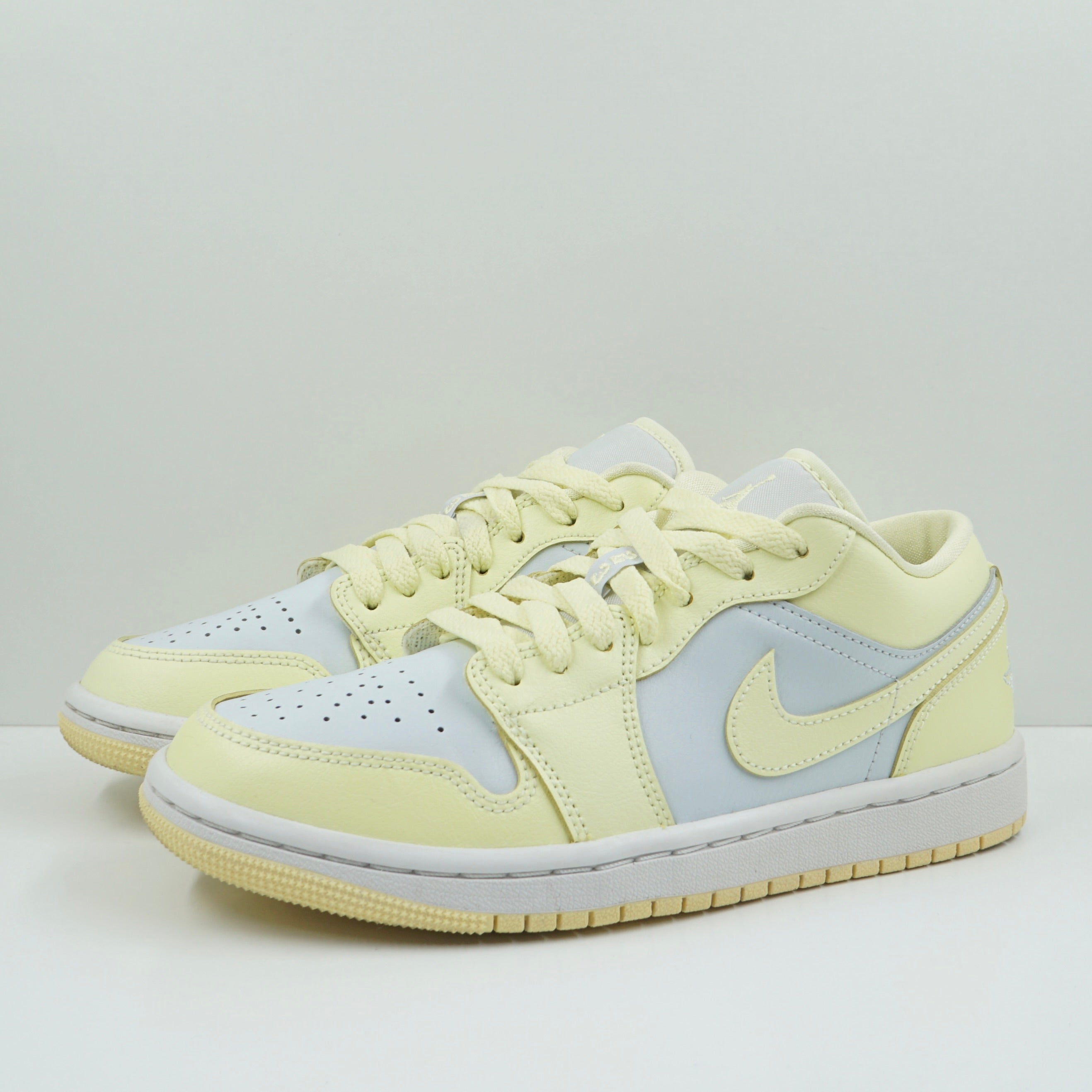 Jordan 1 Low Lemonade (W)
