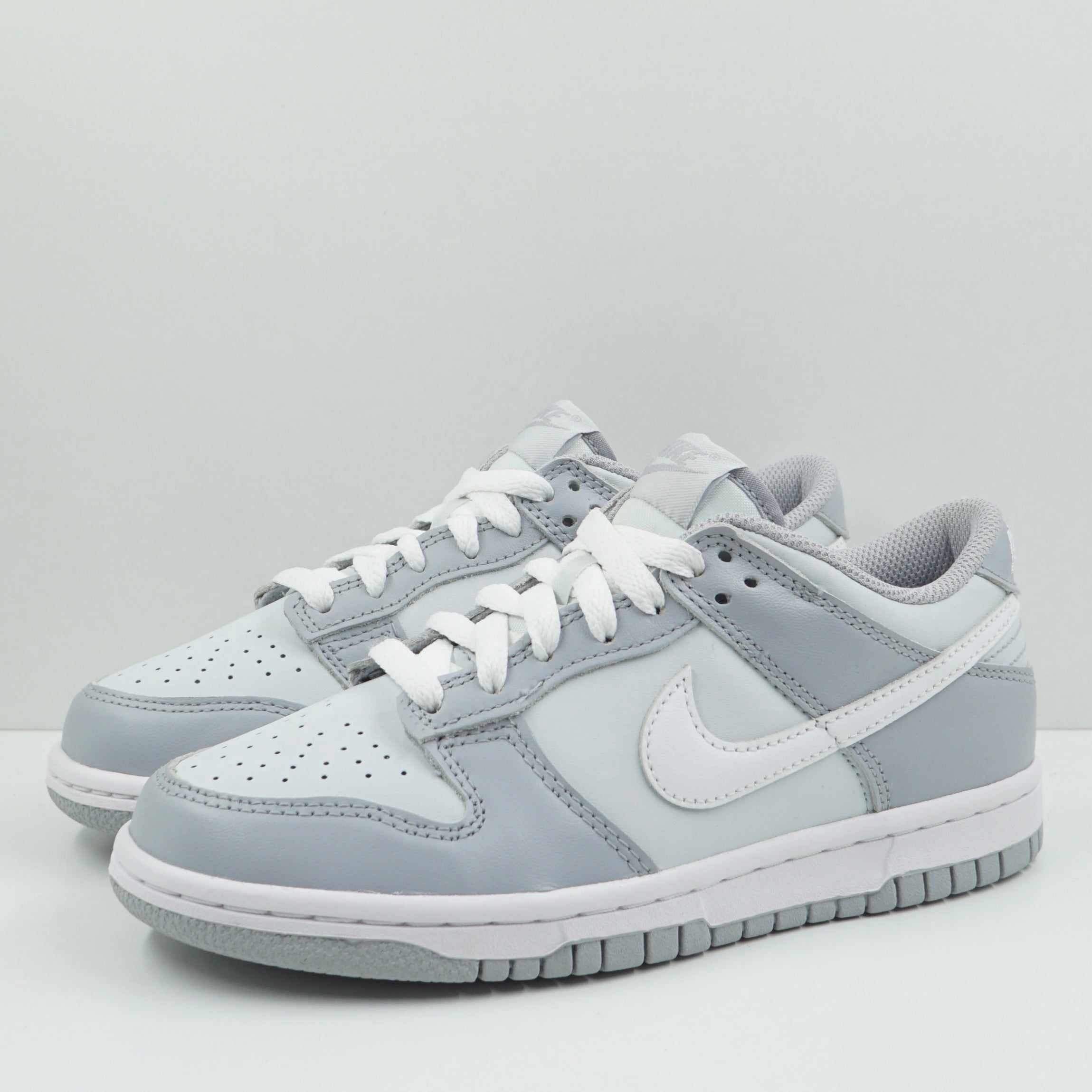 Nike Dunk Low Two-Toned Grey (GS)