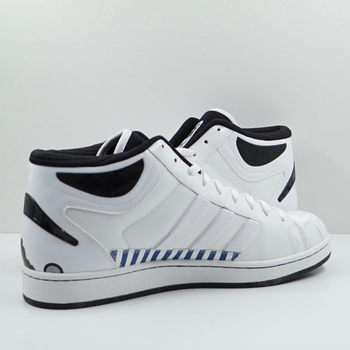 Adidas Star Wars Skate Mid Stormtrooper