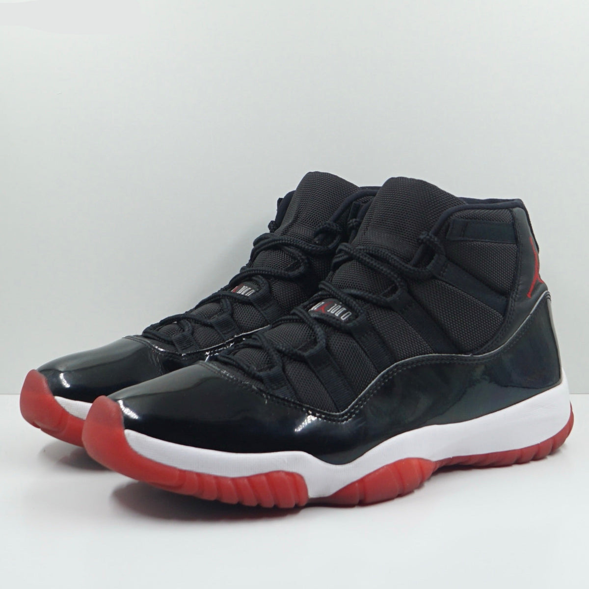 Jordan 11 Retro Playoffs Bred (2019)