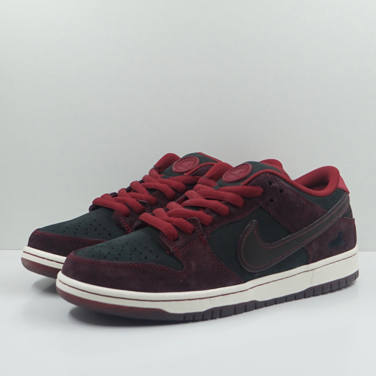 Nike SB Dunk Low Riot Skateshop