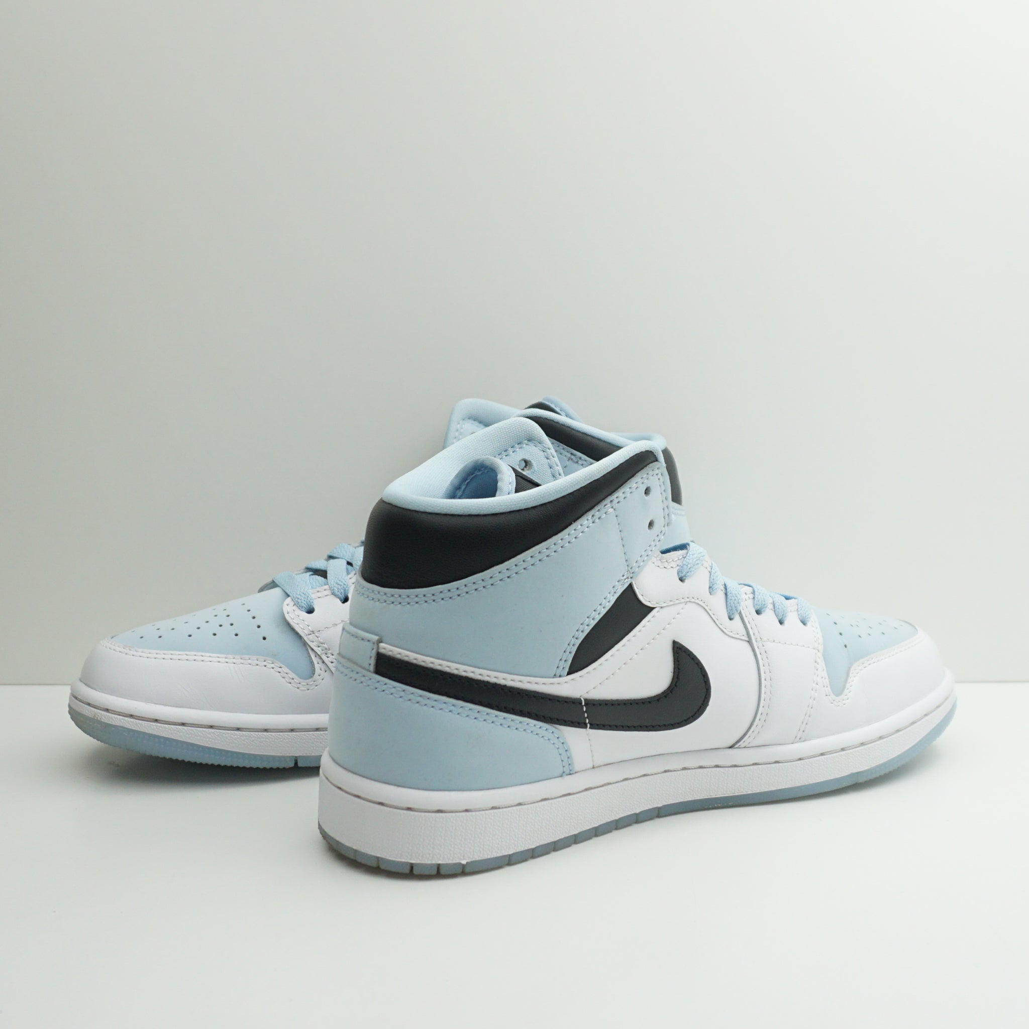 Jordan 1 Mid SE Ice Blue (2023)