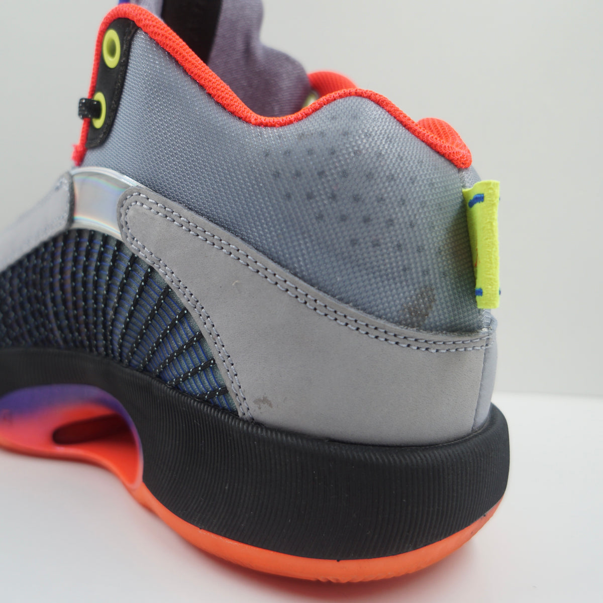 Jordan XXXV Center of Gravity