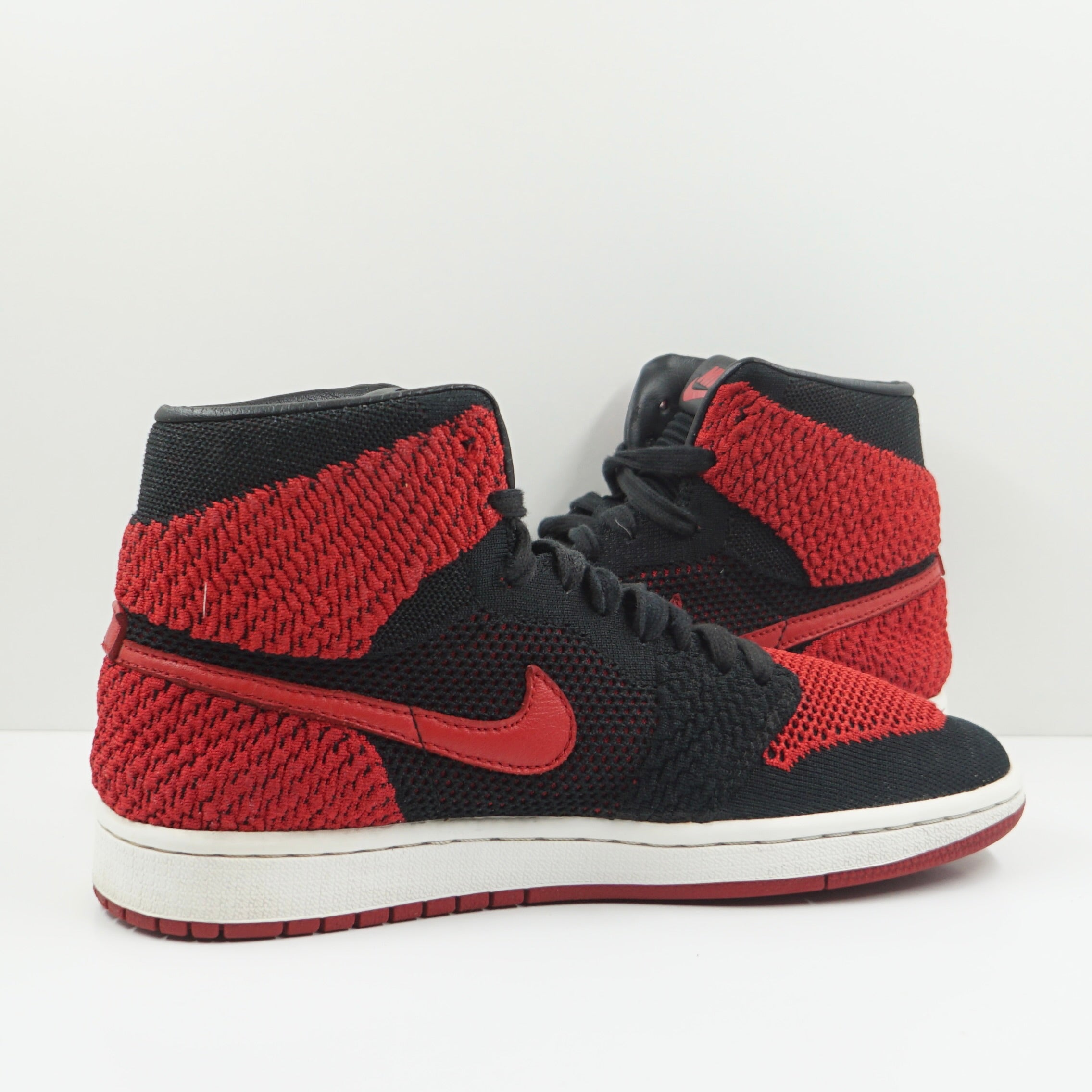 Jordan 1 Retro High Flyknit Bred (GS)