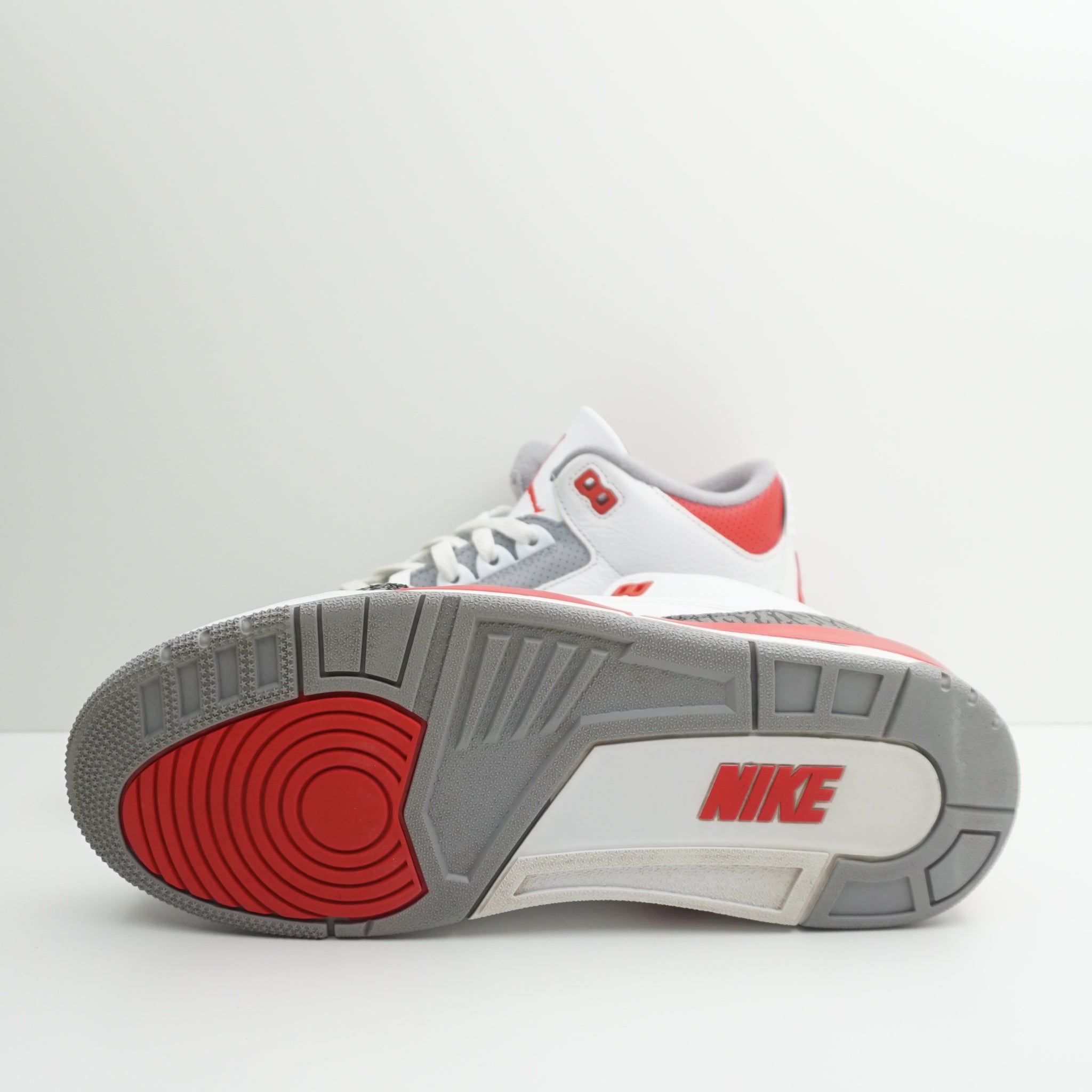 Jordan 3 Retro Fire Red (2022)