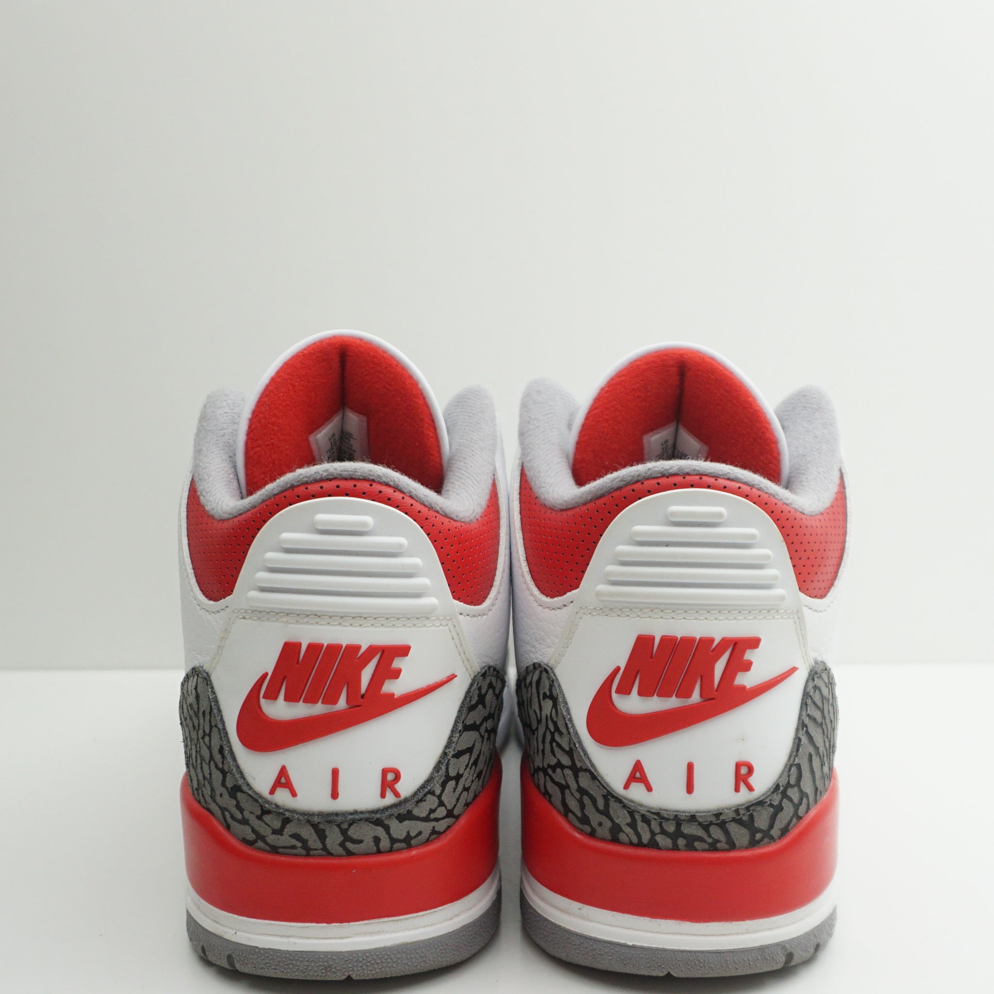Jordan 3 Retro Fire Red (2022)